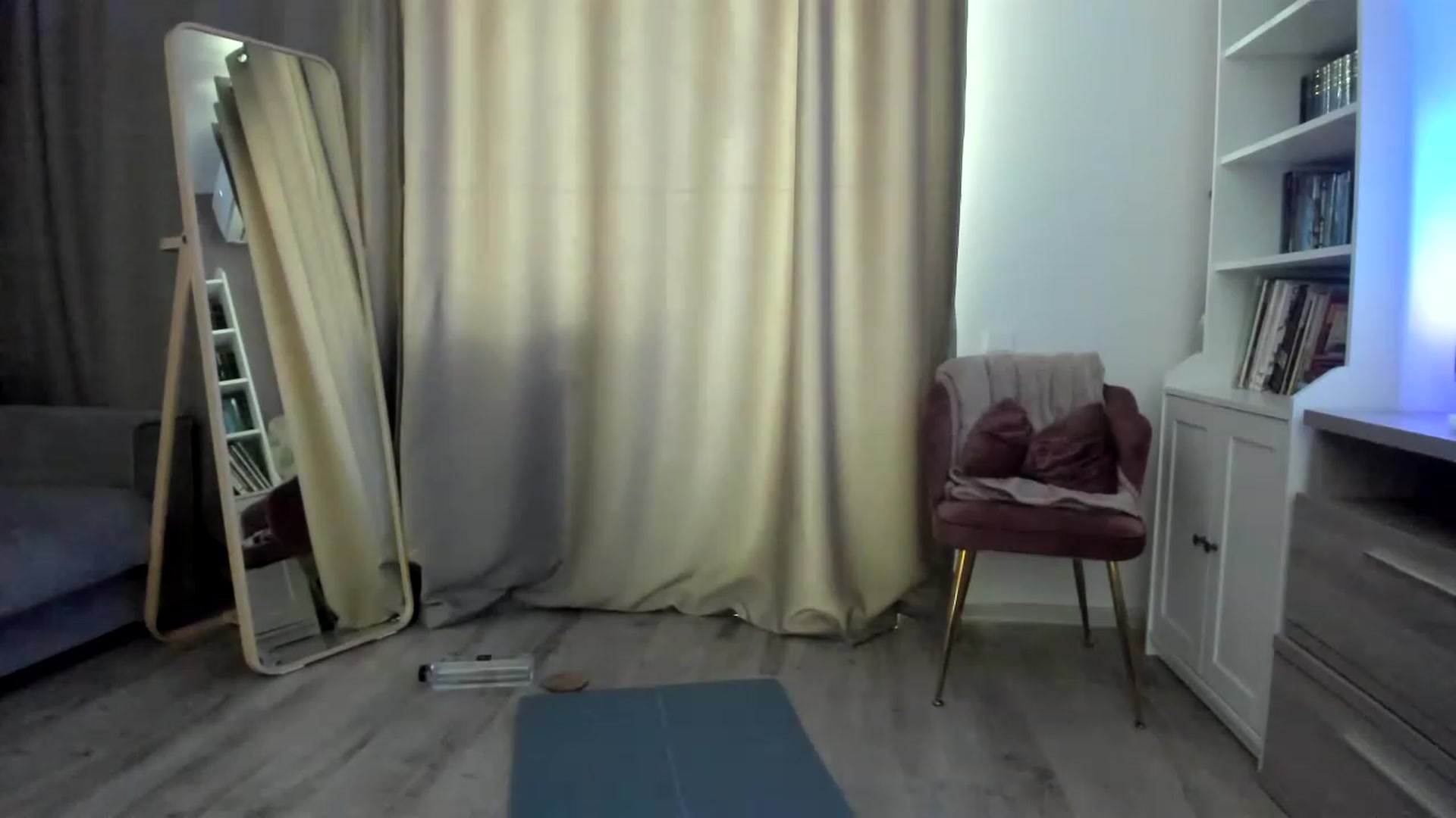 Gallery image thumbnail from Allaya_Zen's myfreecams stream on, 05/25/2023, 10:12 image 13 of 20