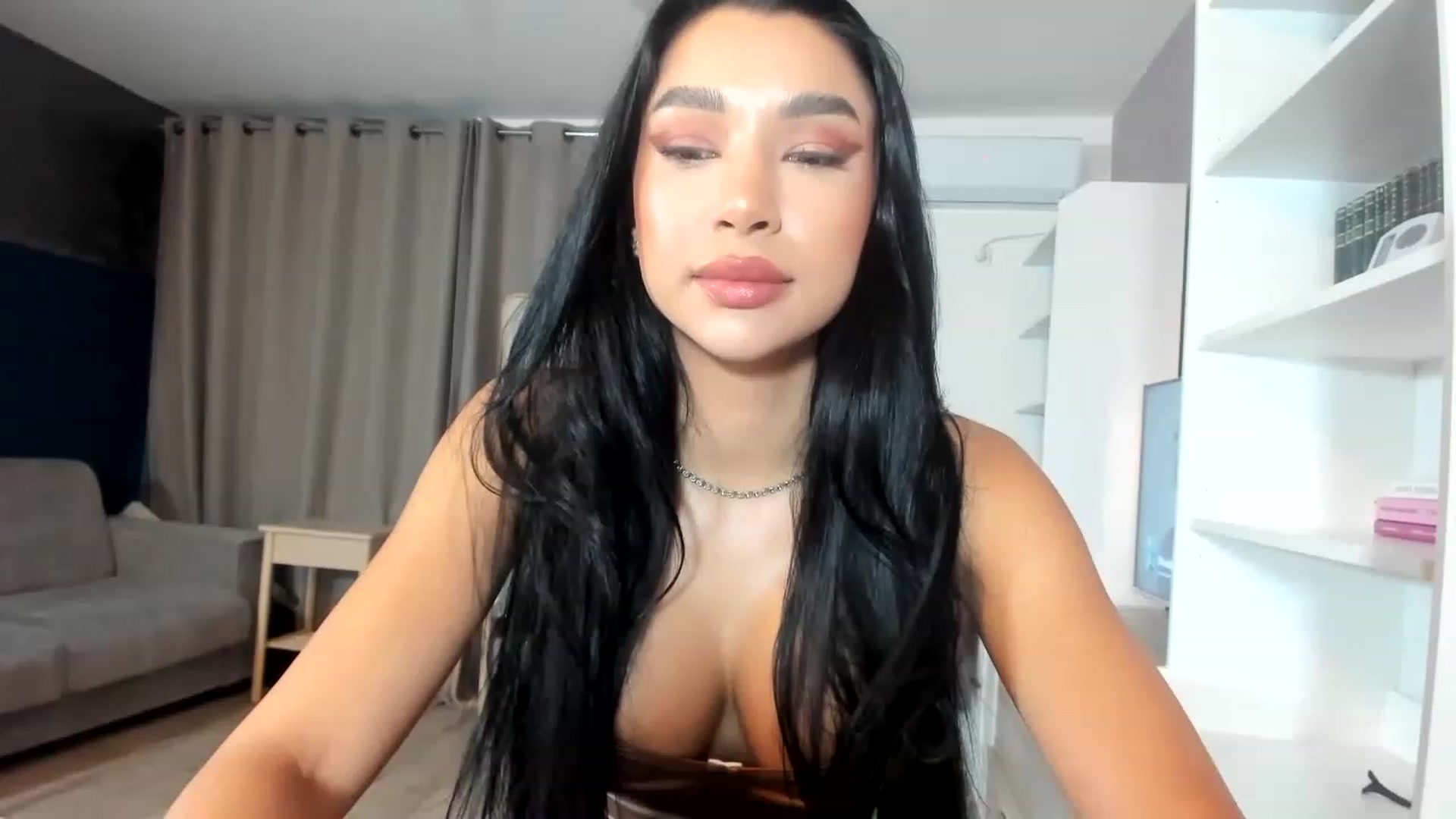 Gallery image thumbnail from Allaya_Zen's myfreecams stream on, 05/28/2023, 19:21 image 2 of 20
