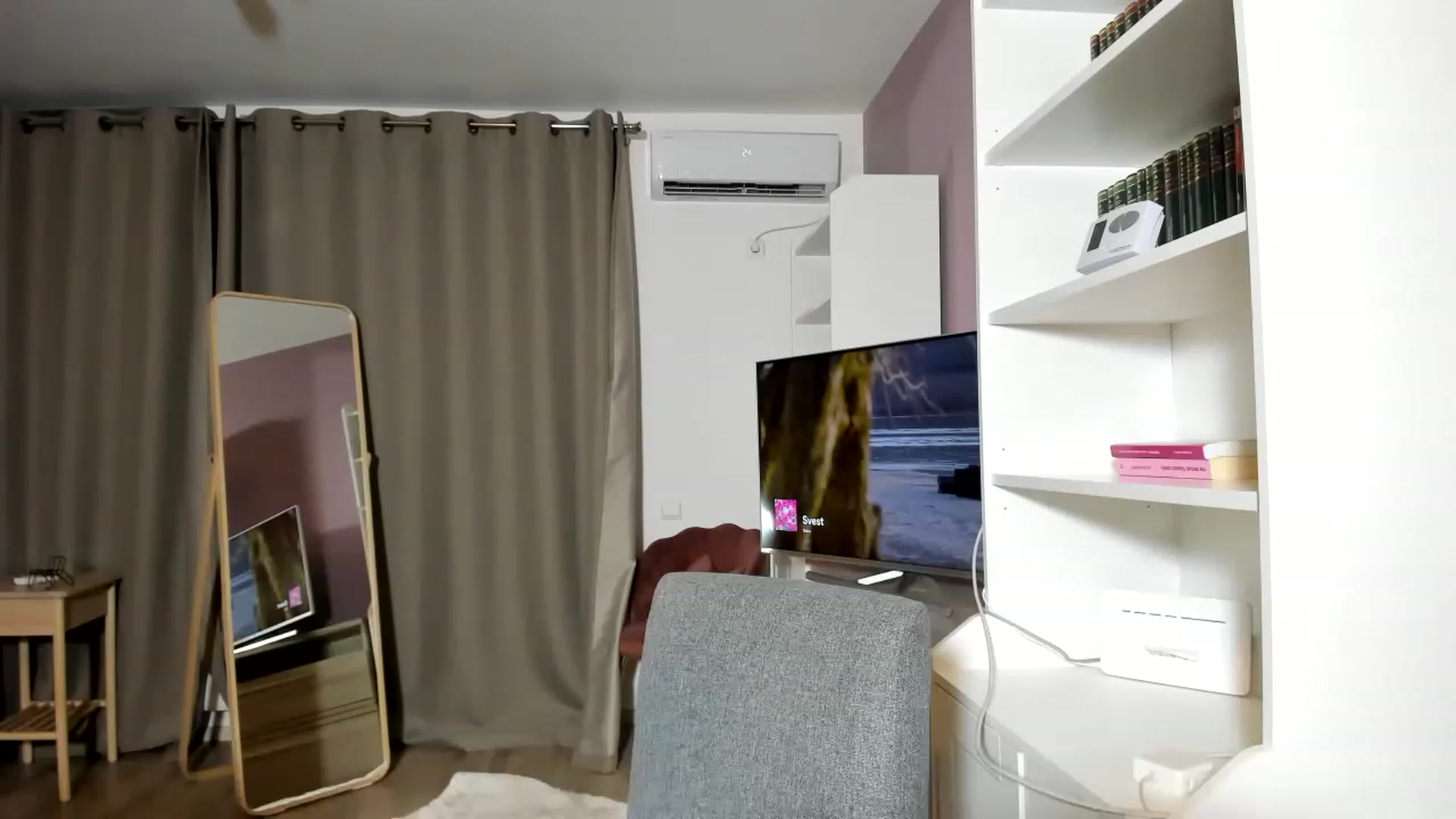 Gallery image thumbnail from Allaya_Zen's myfreecams stream on, 06/24/2023, 20:49 image 15 of 20