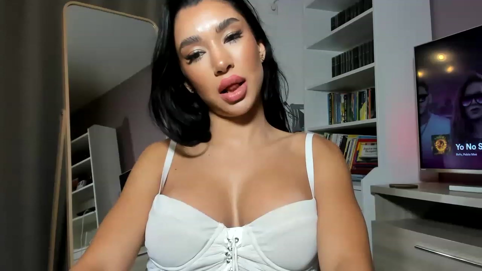 Gallery image thumbnail from Allaya_Zen's myfreecams stream on, 06/29/2023, 18:06 image 17 of 20