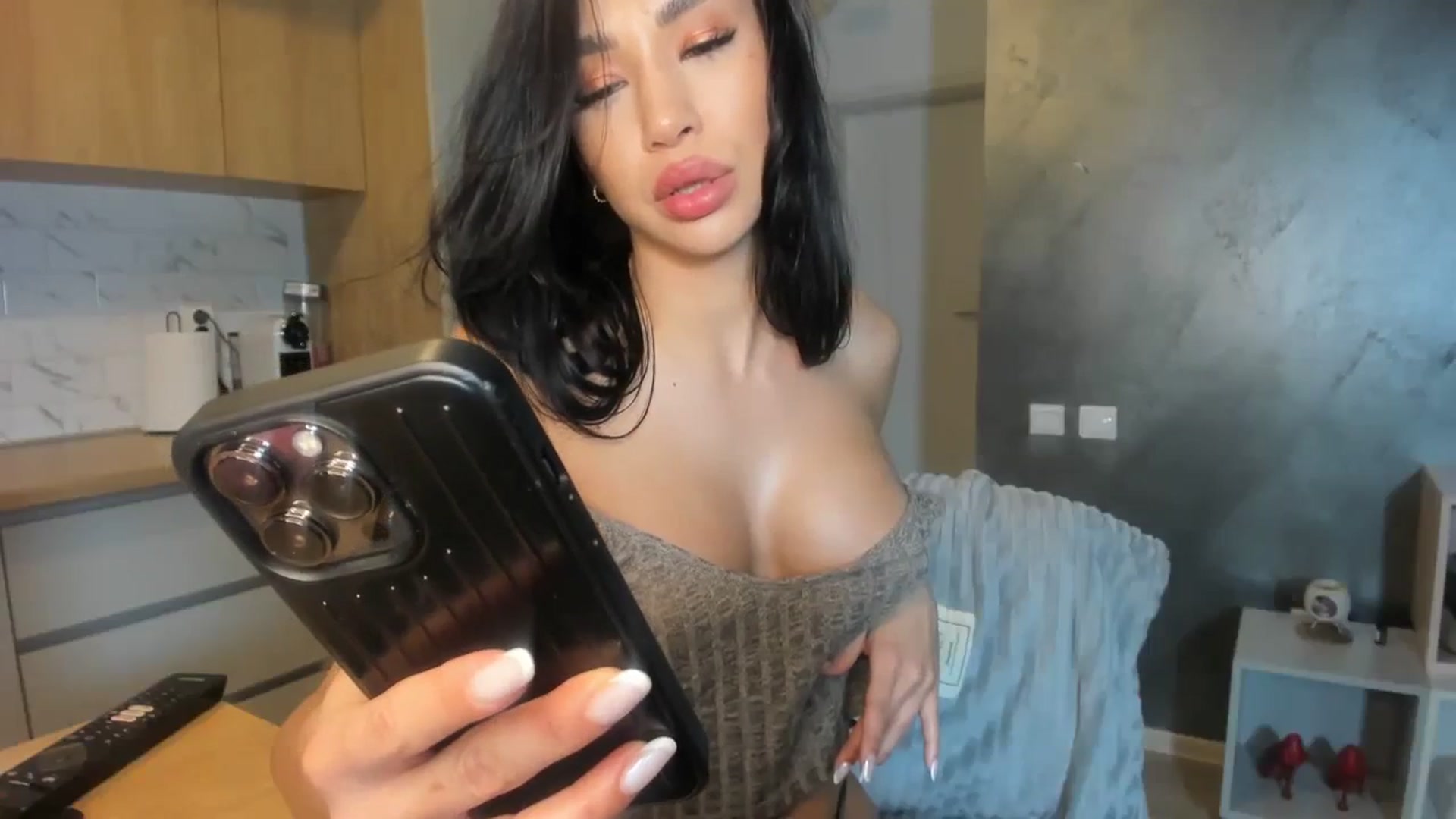 Gallery image thumbnail from Allaya_Zen's myfreecams stream on, 11/18/2023, 18:12 image 10 of 20