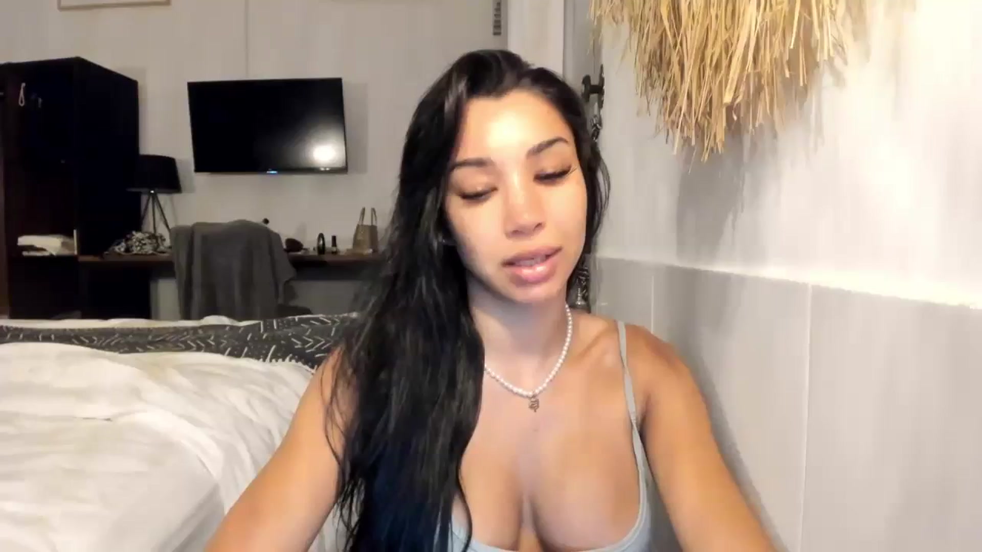 Gallery image thumbnail from Allaya_Zen's myfreecams stream on, 01/30/2024, 14:40 image 2 of 20