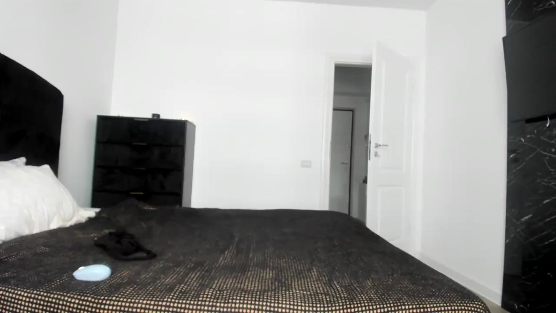 Gallery image thumbnail from Allaya_Zen's myfreecams stream on, 03/27/2024, 08:03 image 15 of 20