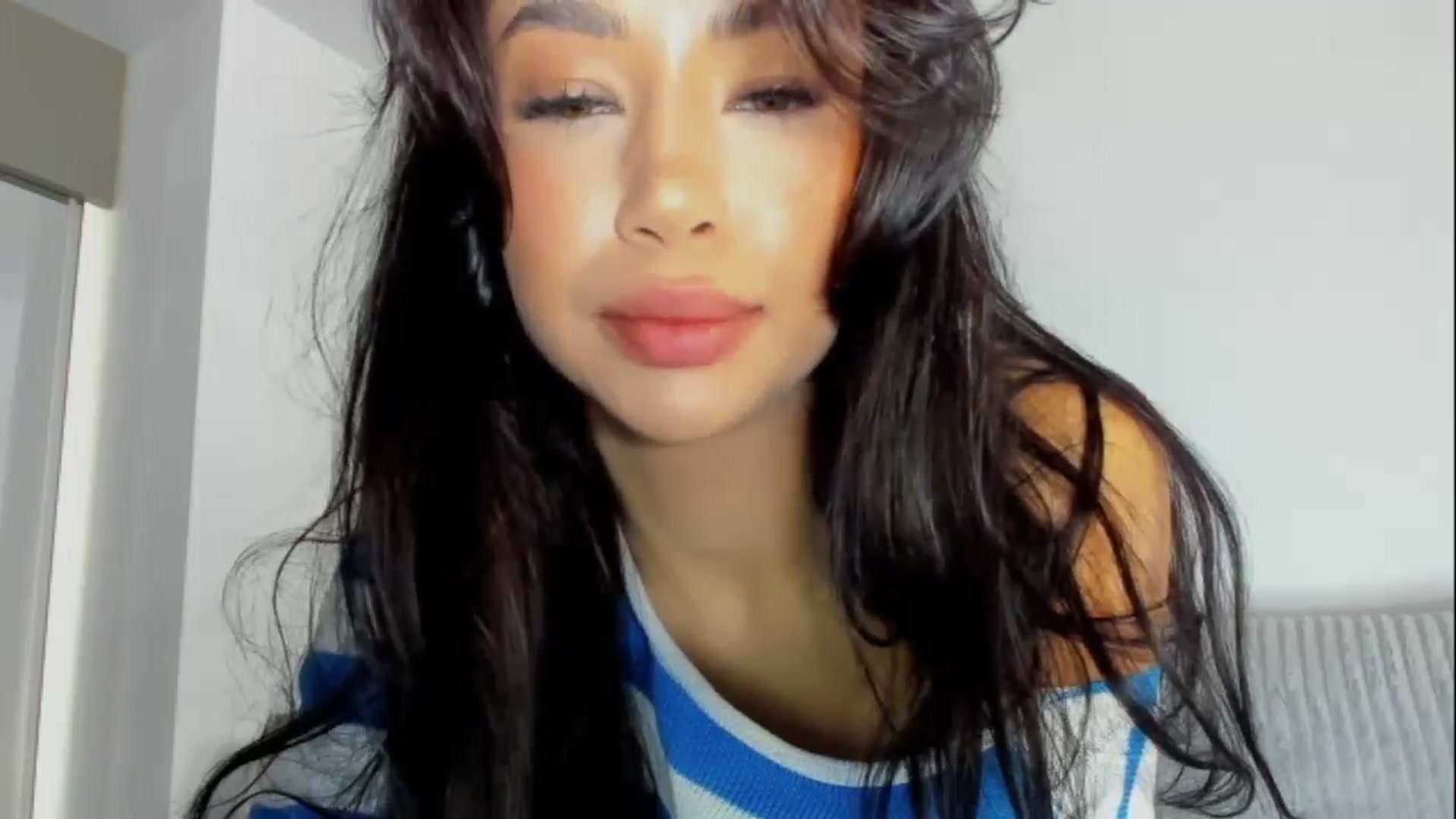 Gallery image thumbnail from Allaya_Zen's myfreecams stream on, 06/05/2024, 06:28 image 18 of 20