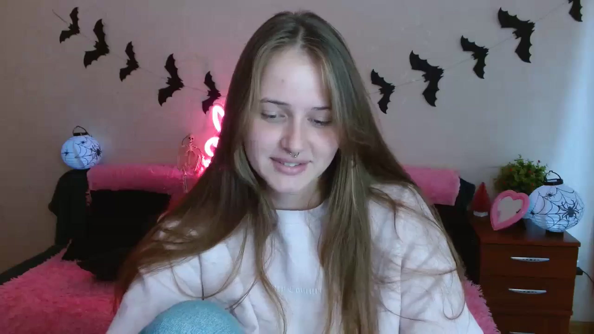 Gallery image thumbnail from Alleiko's myfreecams stream on, 10/15/2023, 13:13 image 7 of 20