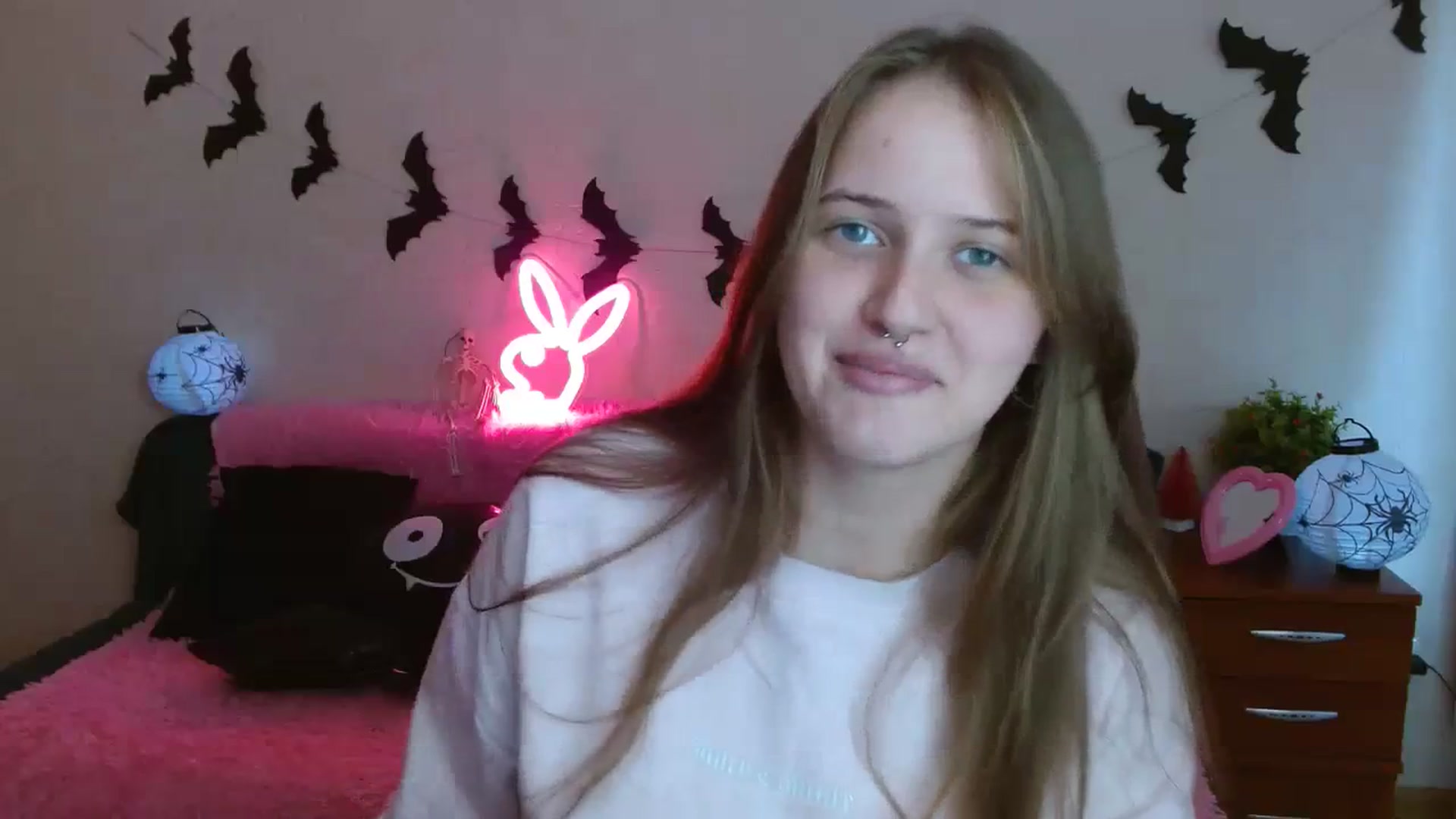 Gallery image thumbnail from Alleiko's myfreecams stream on, 10/15/2023, 13:13 image 5 of 20