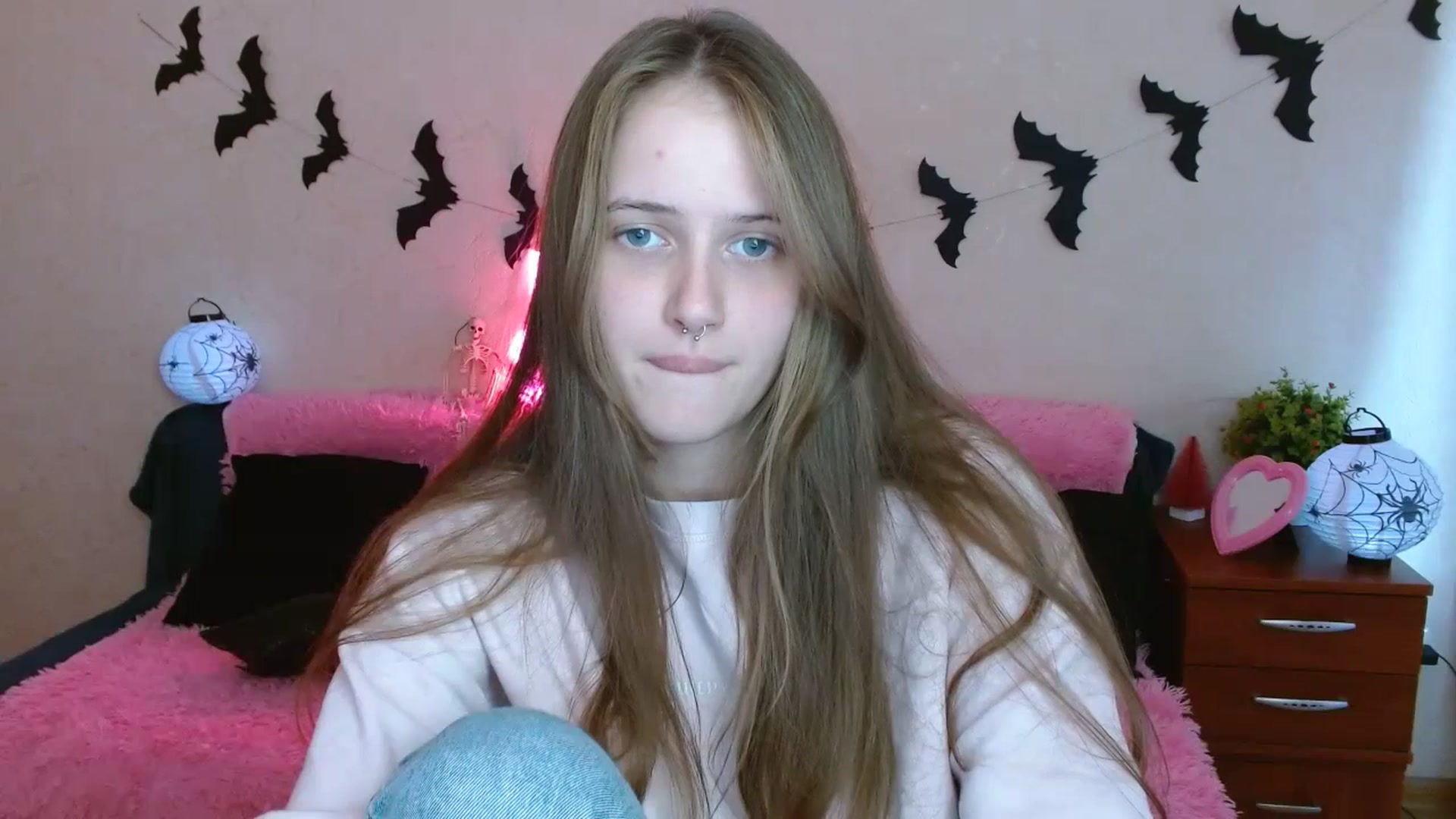 Gallery image thumbnail from Alleiko's myfreecams stream on, 10/15/2023, 13:13 image 20 of 20