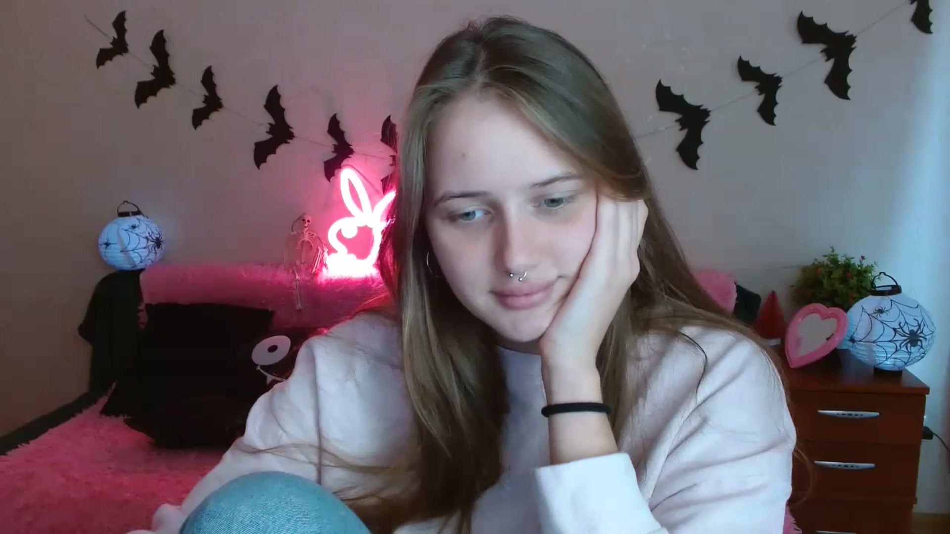 Gallery image thumbnail from Alleiko's myfreecams stream on, 10/15/2023, 13:13 image 10 of 20