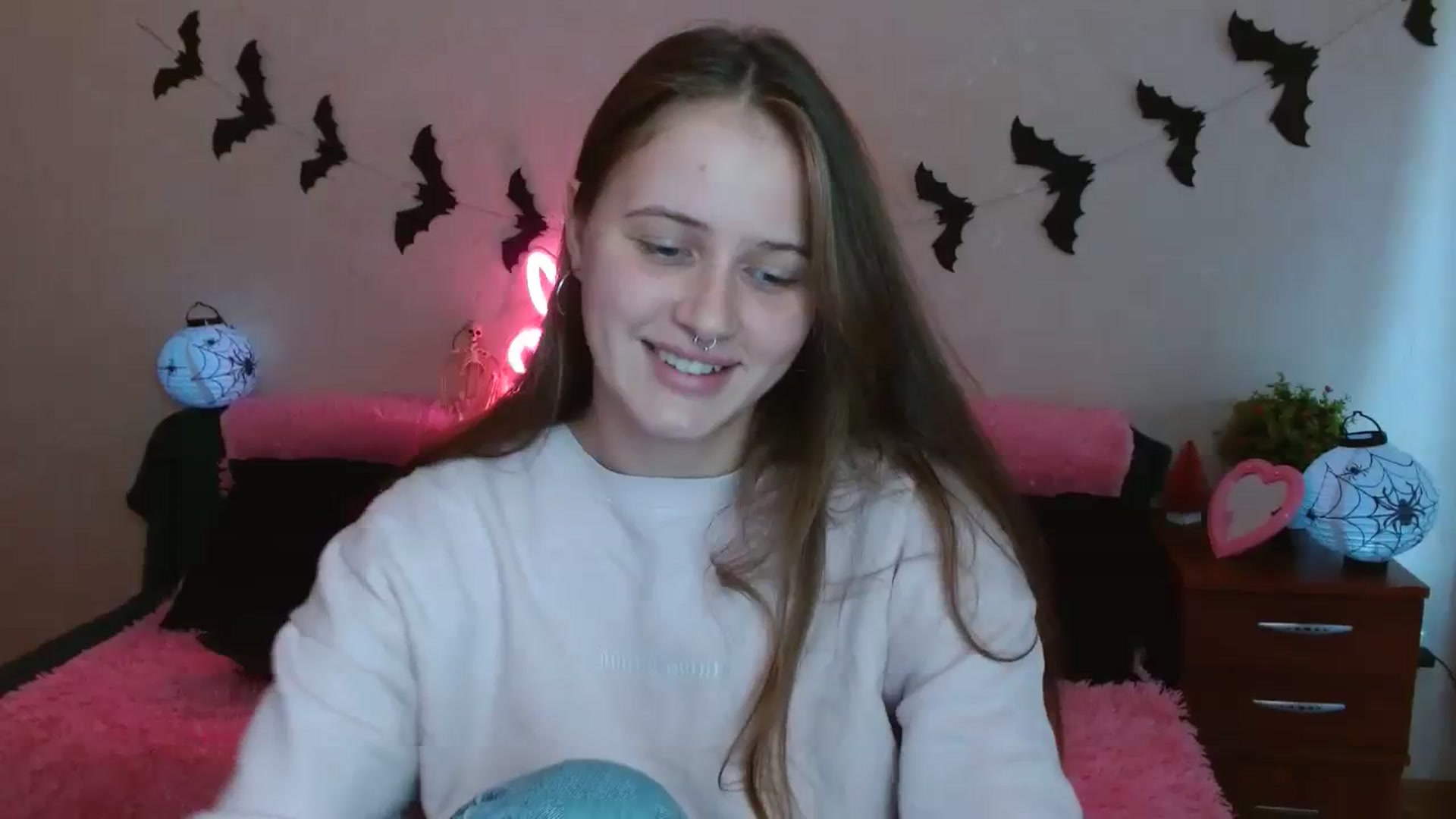 Gallery image thumbnail from Alleiko's myfreecams stream on, 10/15/2023, 13:13 image 17 of 20
