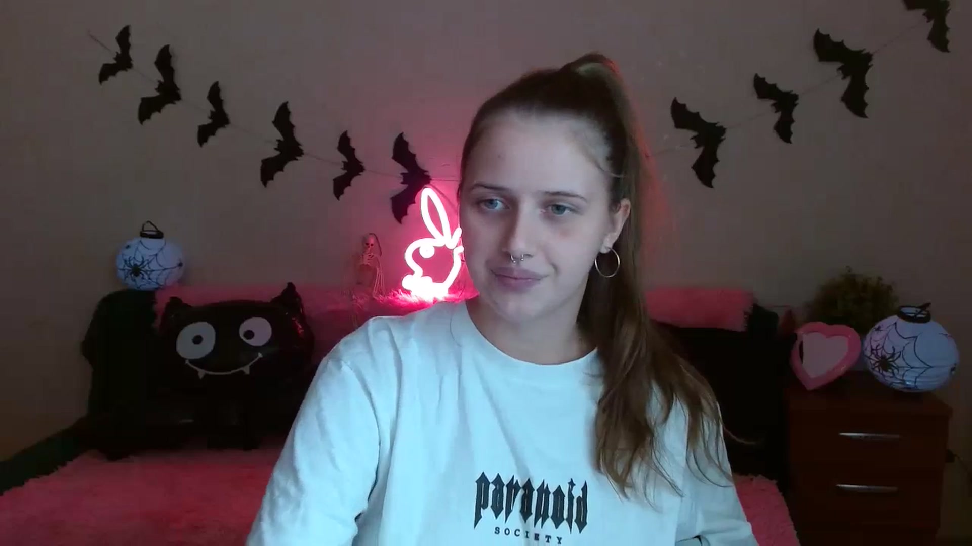 Gallery image thumbnail from Alleiko's myfreecams stream on, 10/17/2023, 14:52 image 13 of 20
