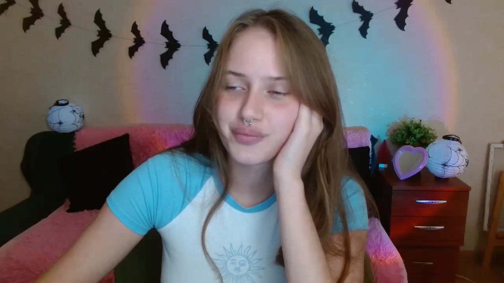 Gallery image thumbnail from Alleiko's myfreecams stream on, 10/22/2023, 14:57 image 1 of 20