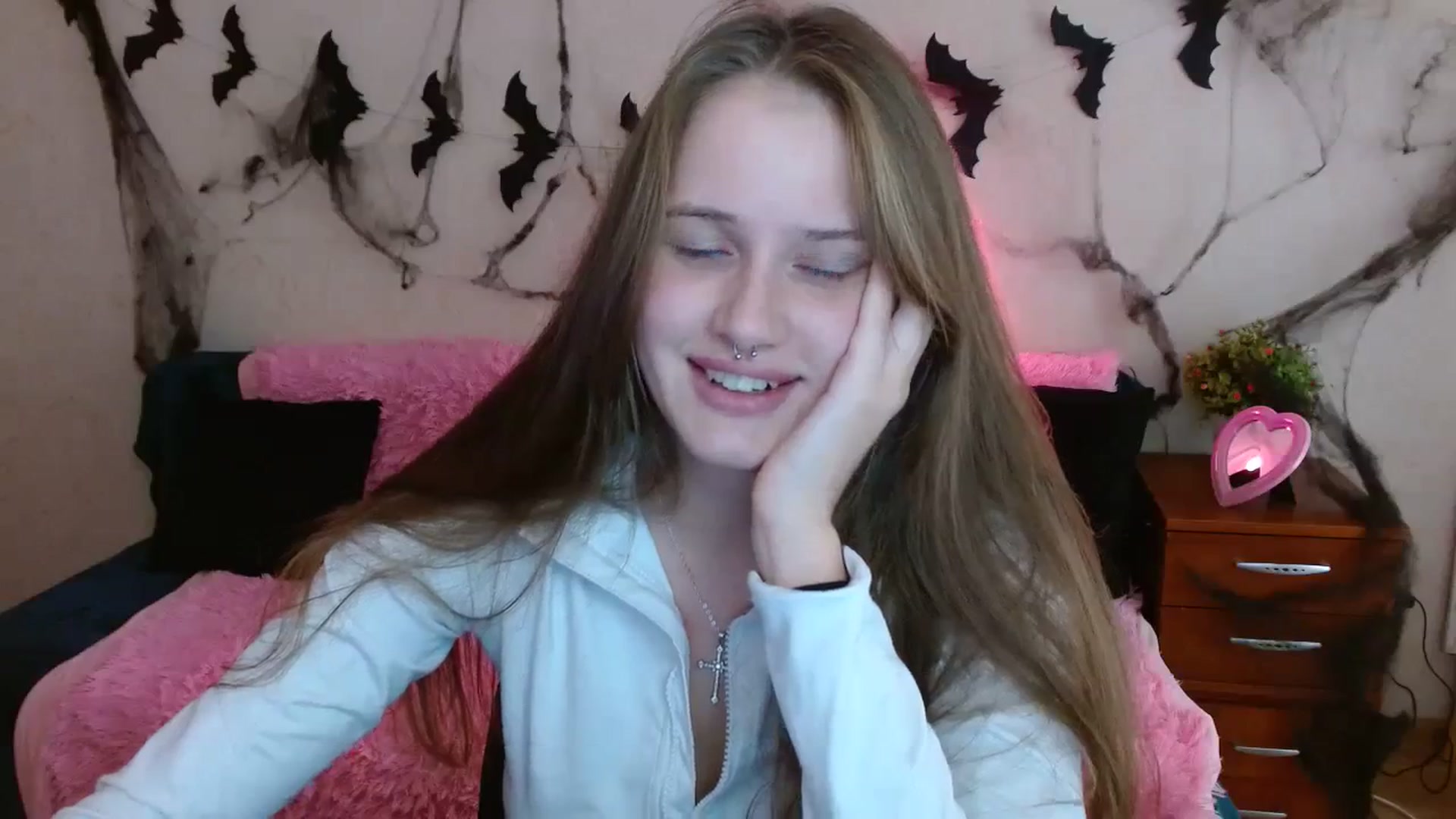 Gallery image thumbnail from Alleiko's myfreecams stream on, 10/29/2023, 12:55 image 2 of 20