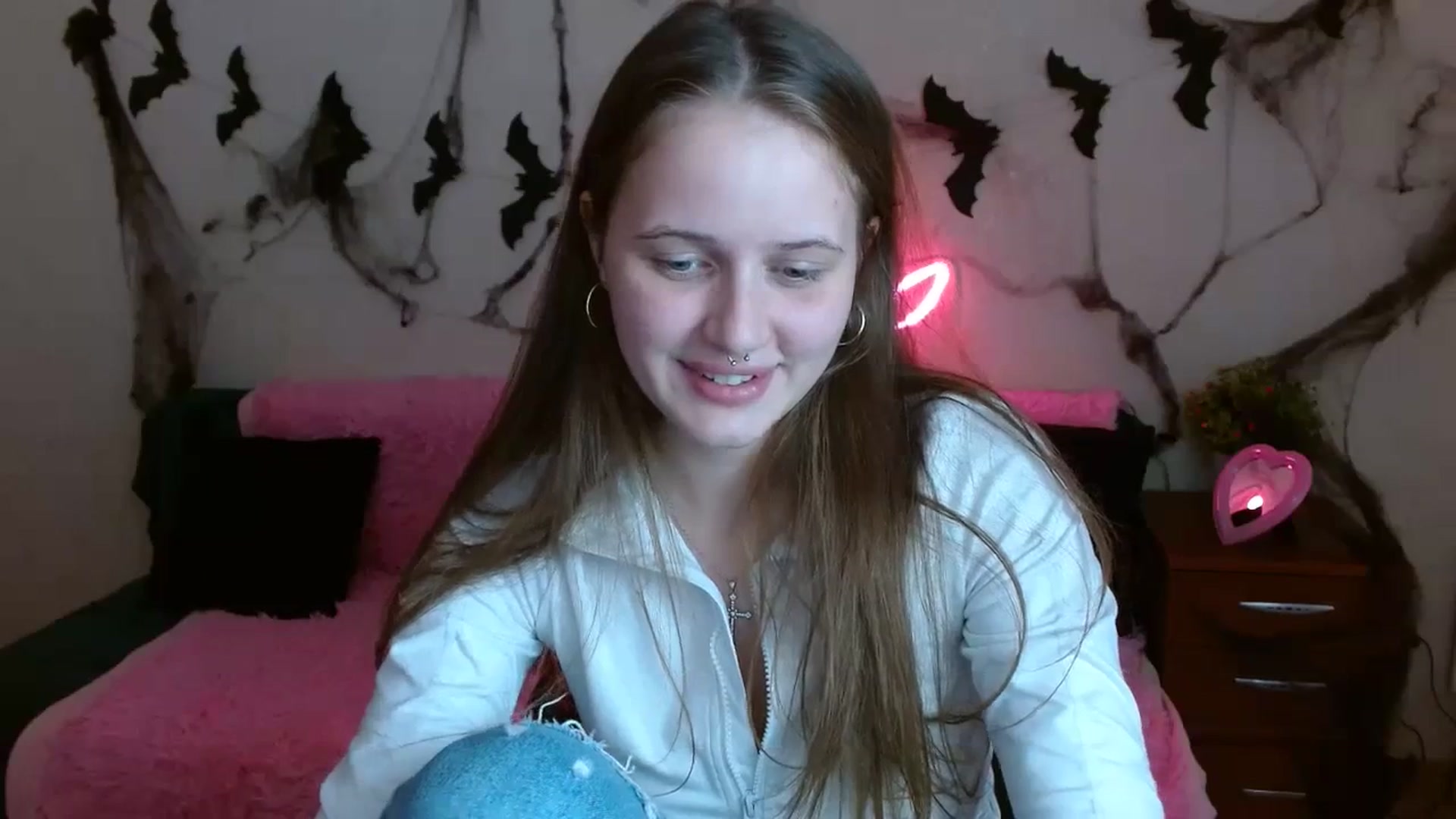 Gallery image thumbnail from Alleiko's myfreecams stream on, 10/29/2023, 12:55 image 16 of 20