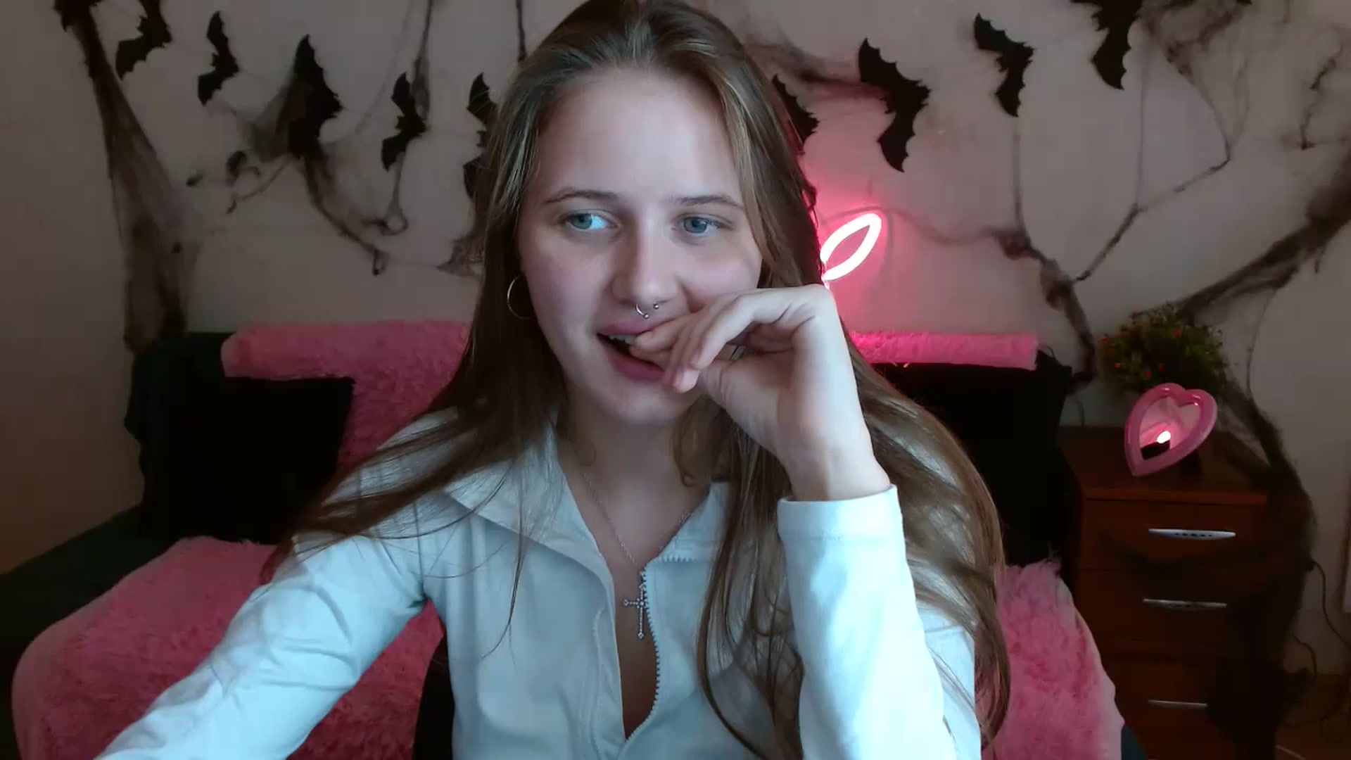 Gallery image thumbnail from Alleiko's myfreecams stream on, 10/29/2023, 12:55 image 8 of 20
