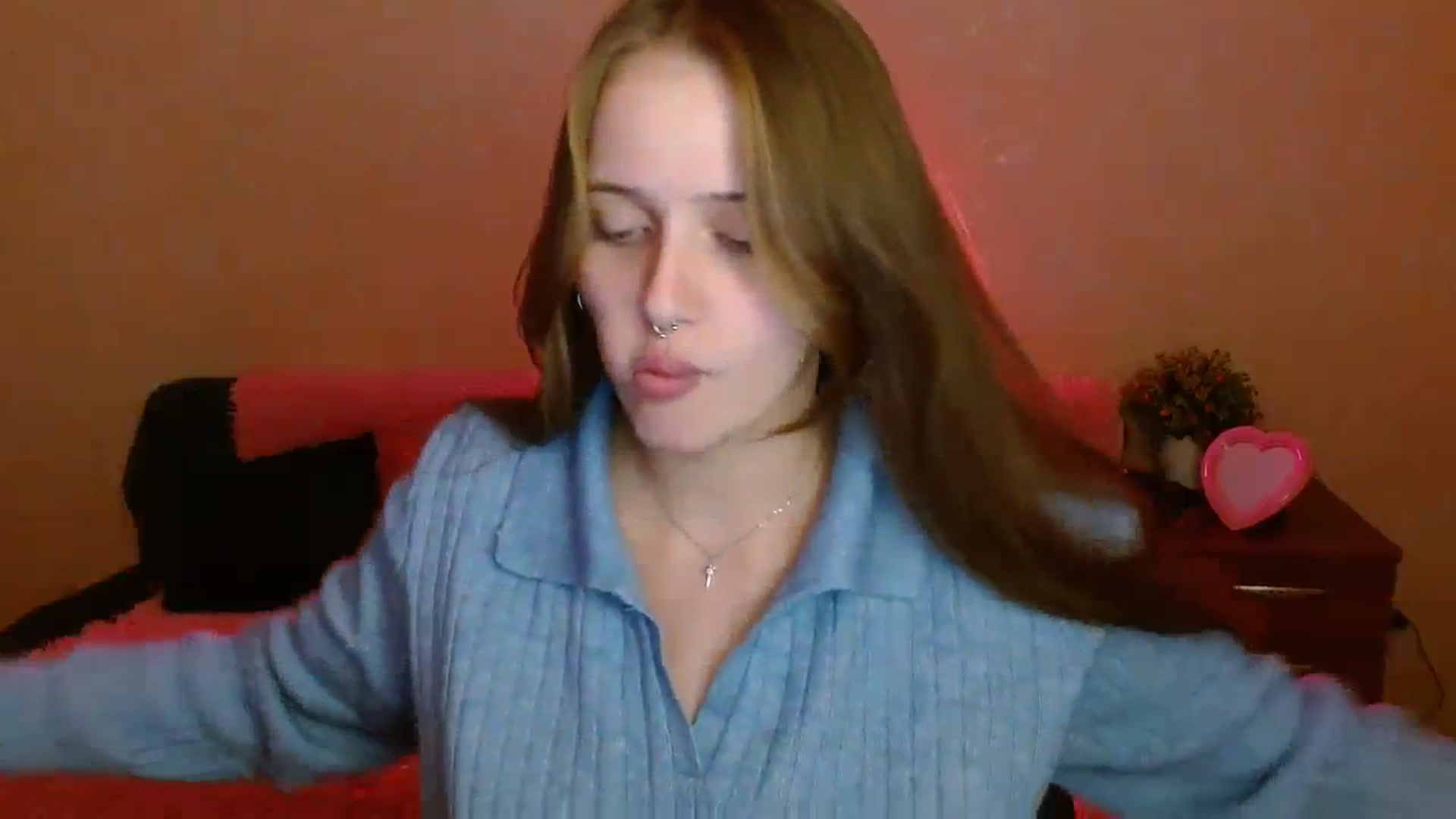 Gallery image thumbnail from Alleiko's myfreecams stream on, 11/11/2023, 15:38 image 14 of 20