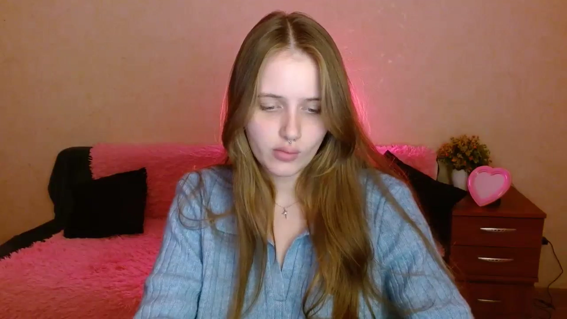 Gallery image thumbnail from Alleiko's myfreecams stream on, 11/11/2023, 15:38 image 11 of 20