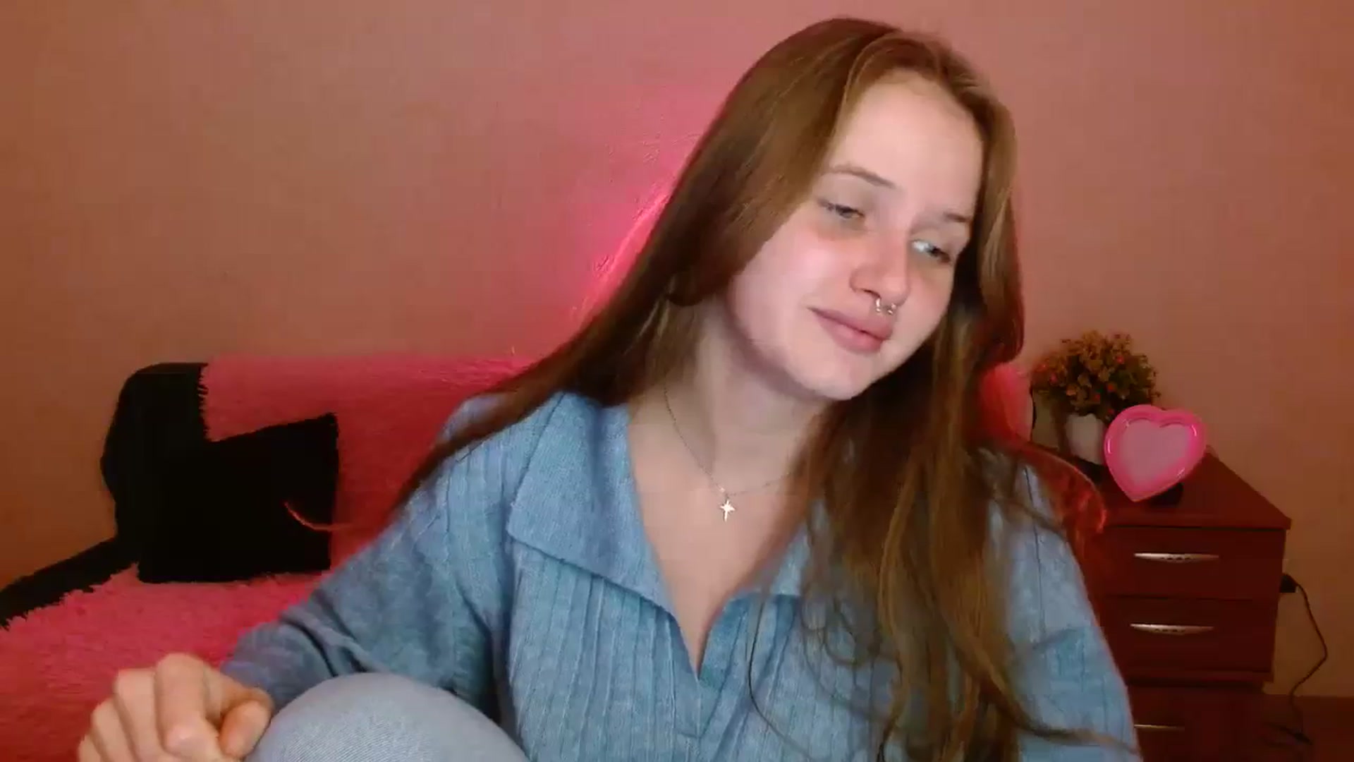 Gallery image thumbnail from Alleiko's myfreecams stream on, 11/11/2023, 17:59 image 10 of 20