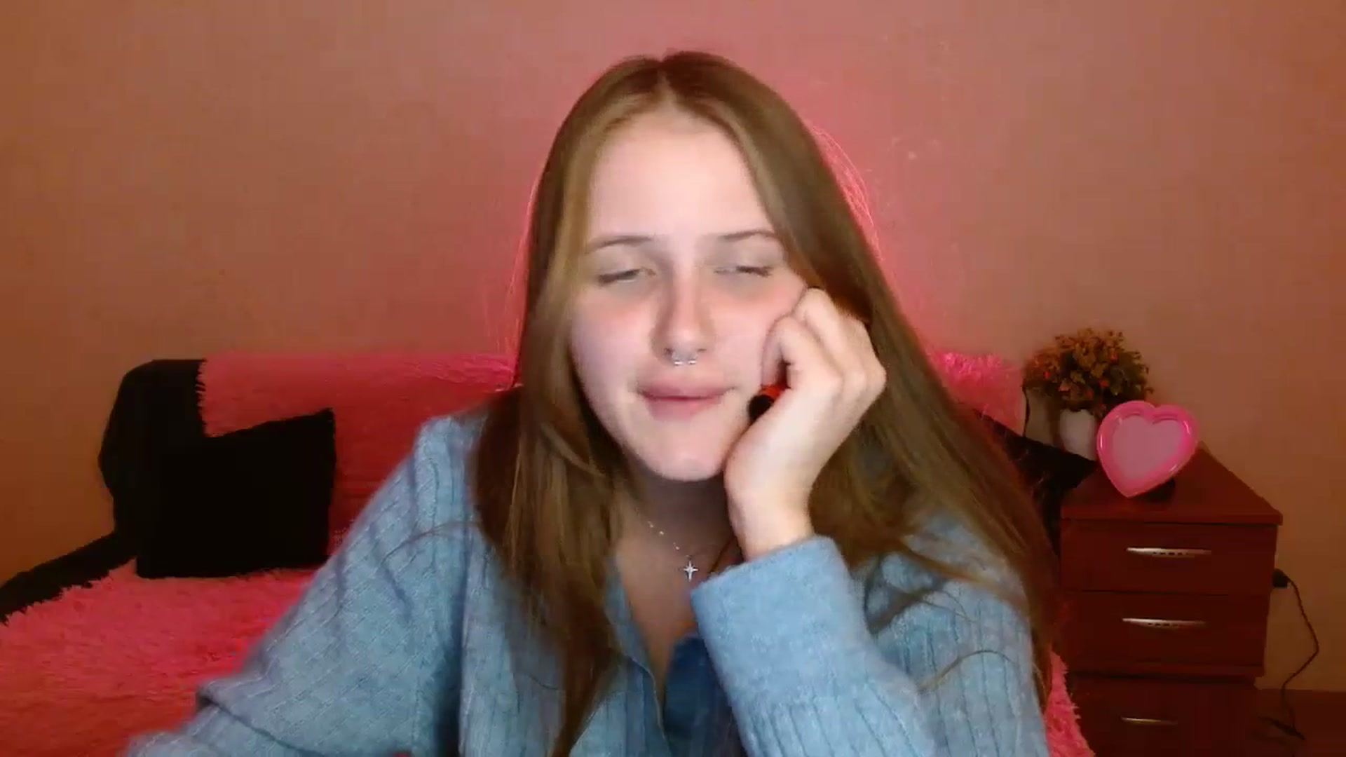 Gallery image thumbnail from Alleiko's myfreecams stream on, 11/11/2023, 17:59 image 7 of 20