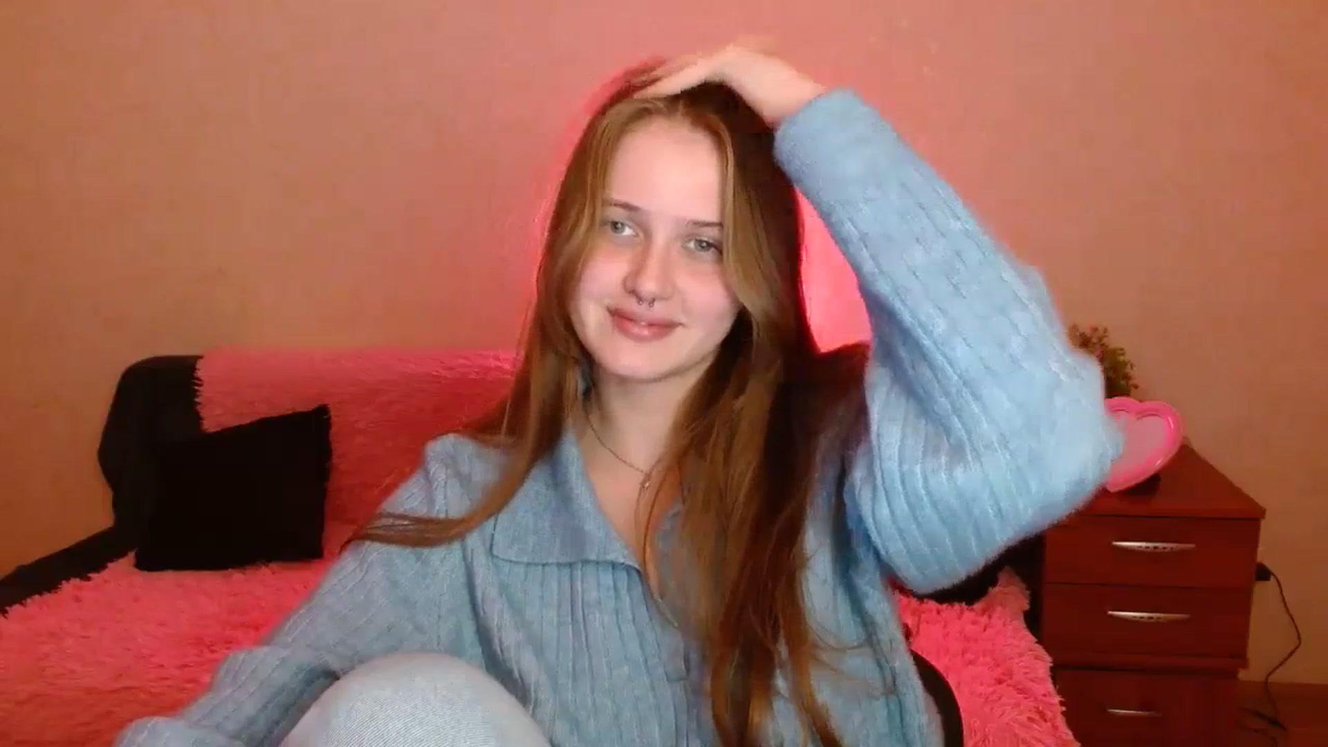Gallery image thumbnail from Alleiko's myfreecams stream on, 11/11/2023, 17:59 image 11 of 20