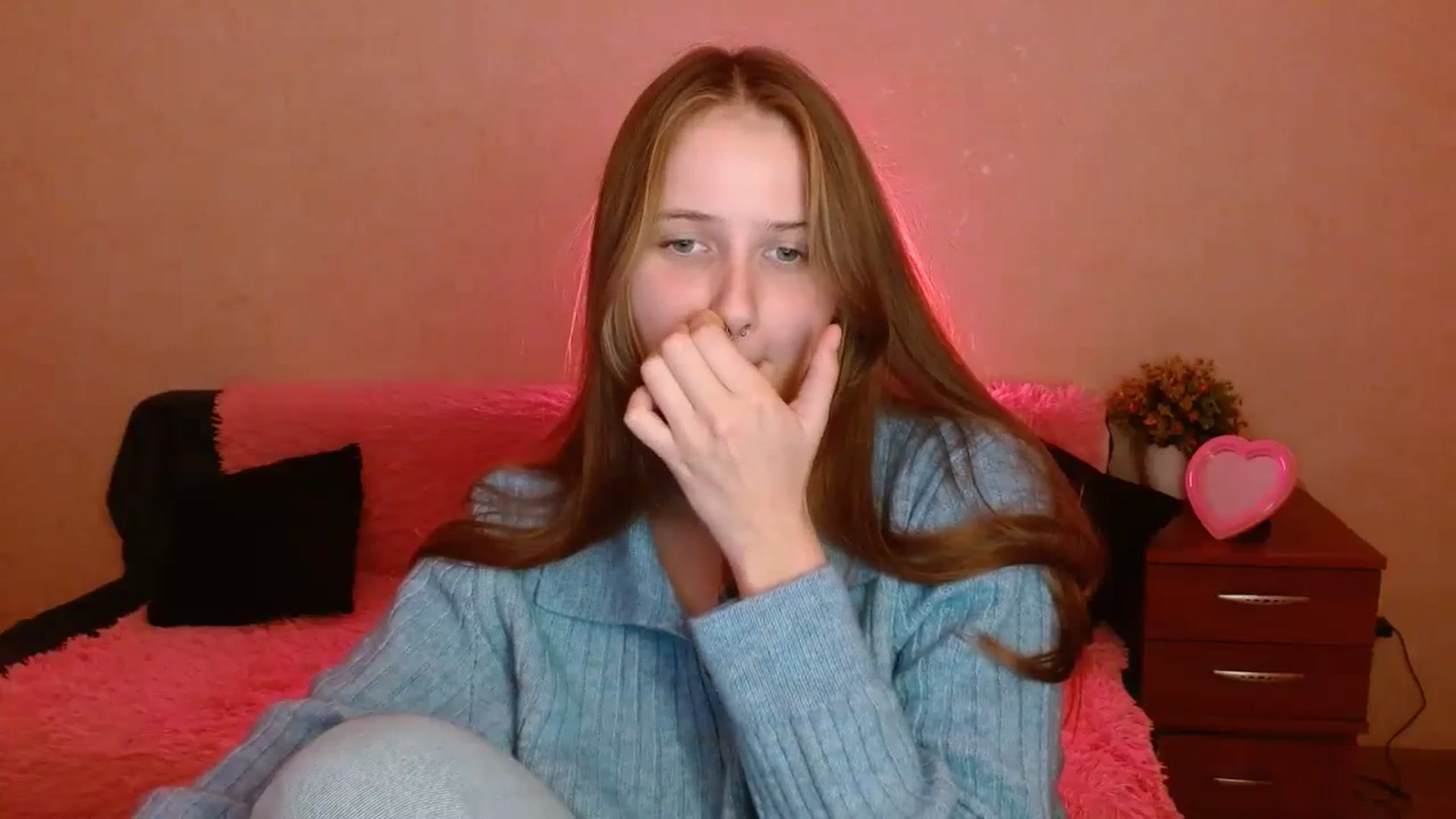 Gallery image thumbnail from Alleiko's myfreecams stream on, 11/11/2023, 17:59 image 13 of 20