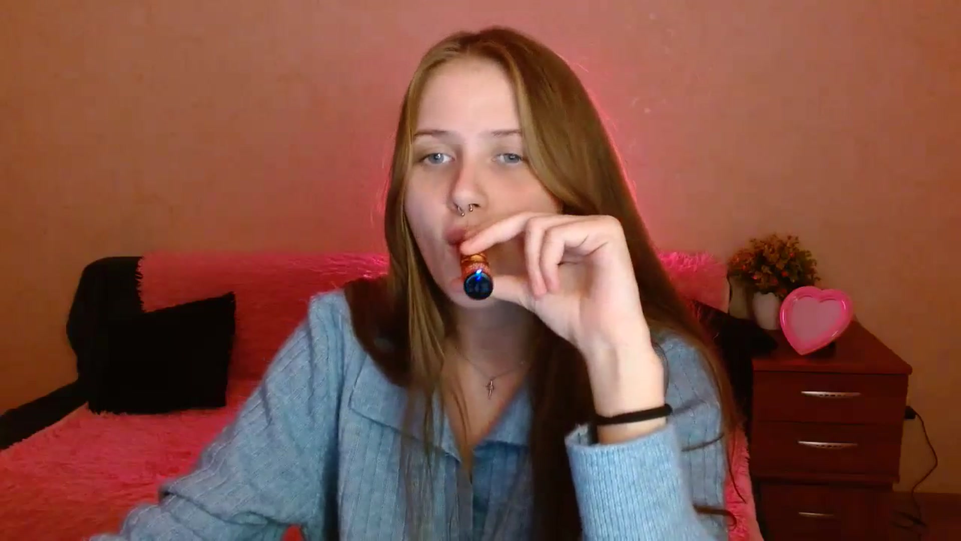 Gallery image thumbnail from Alleiko's myfreecams stream on, 11/11/2023, 18:45 image 8 of 20
