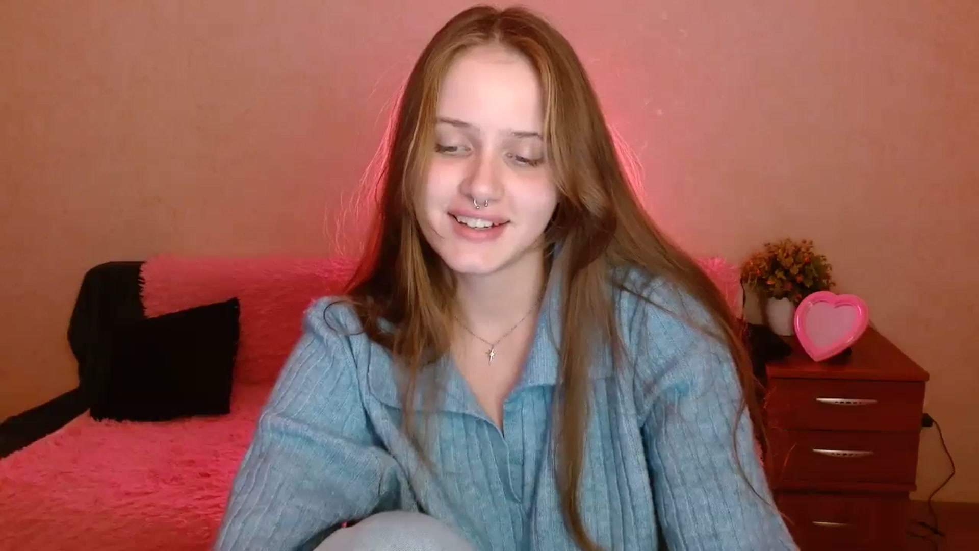 Gallery image thumbnail from Alleiko's myfreecams stream on, 11/11/2023, 18:45 image 12 of 20