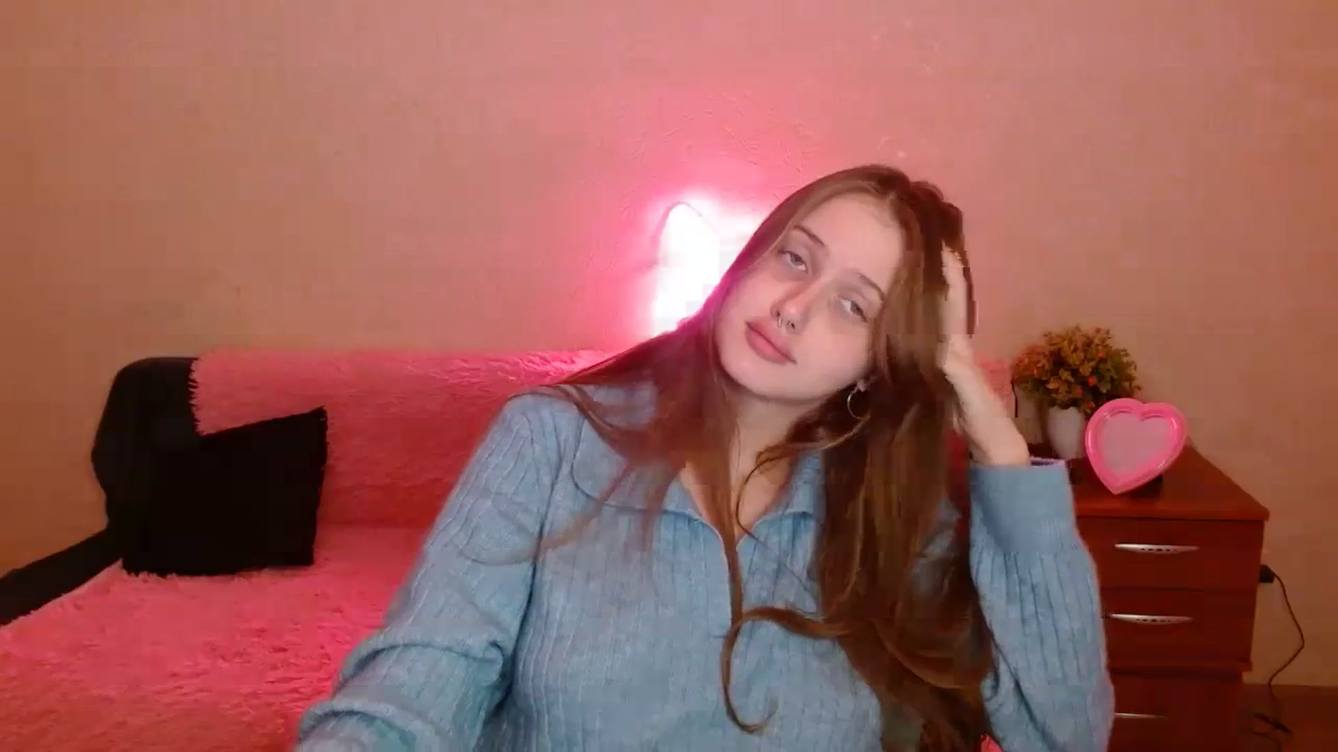 Gallery image thumbnail from Alleiko's myfreecams stream on, 11/11/2023, 18:45 image 15 of 20