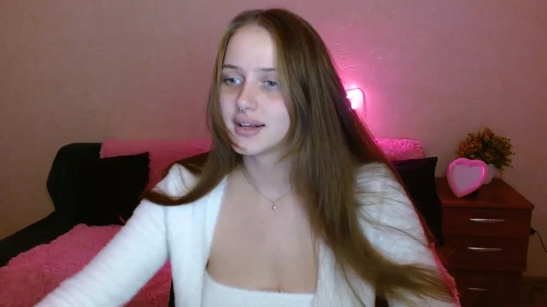 Gallery image thumbnail from Alleiko's myfreecams stream on, 11/12/2023, 14:14 image 7 of 20