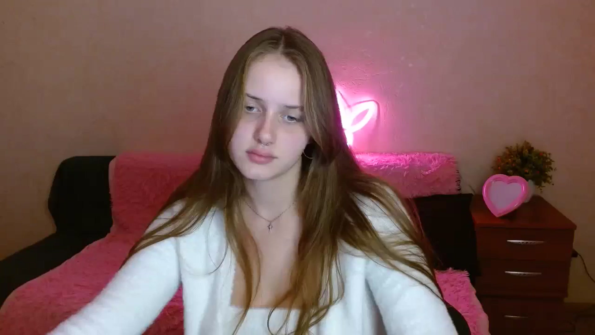 Gallery image thumbnail from Alleiko's myfreecams stream on, 11/12/2023, 18:23 image 14 of 20
