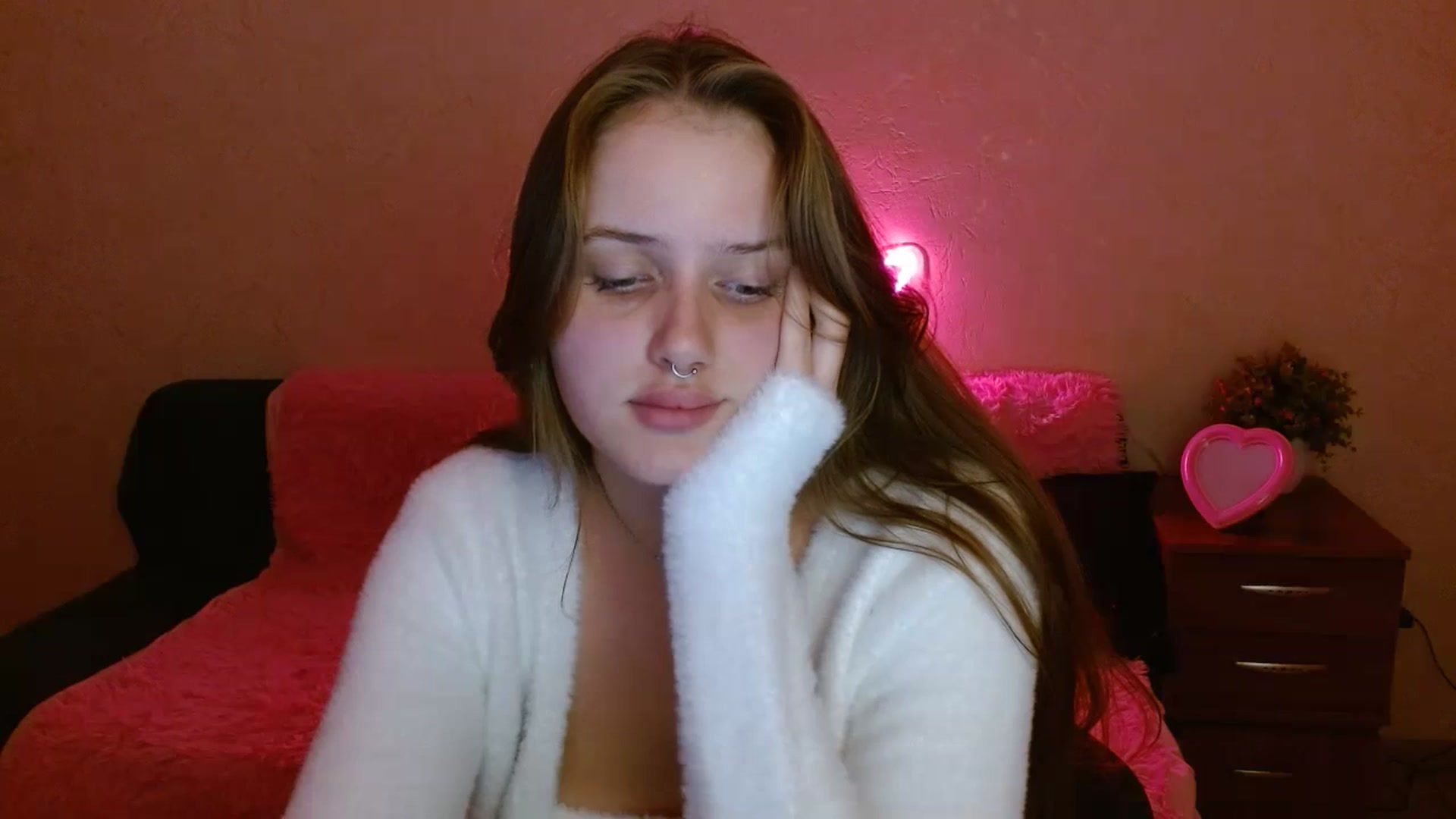 Gallery image thumbnail from Alleiko's myfreecams stream on, 11/12/2023, 18:23 image 17 of 20