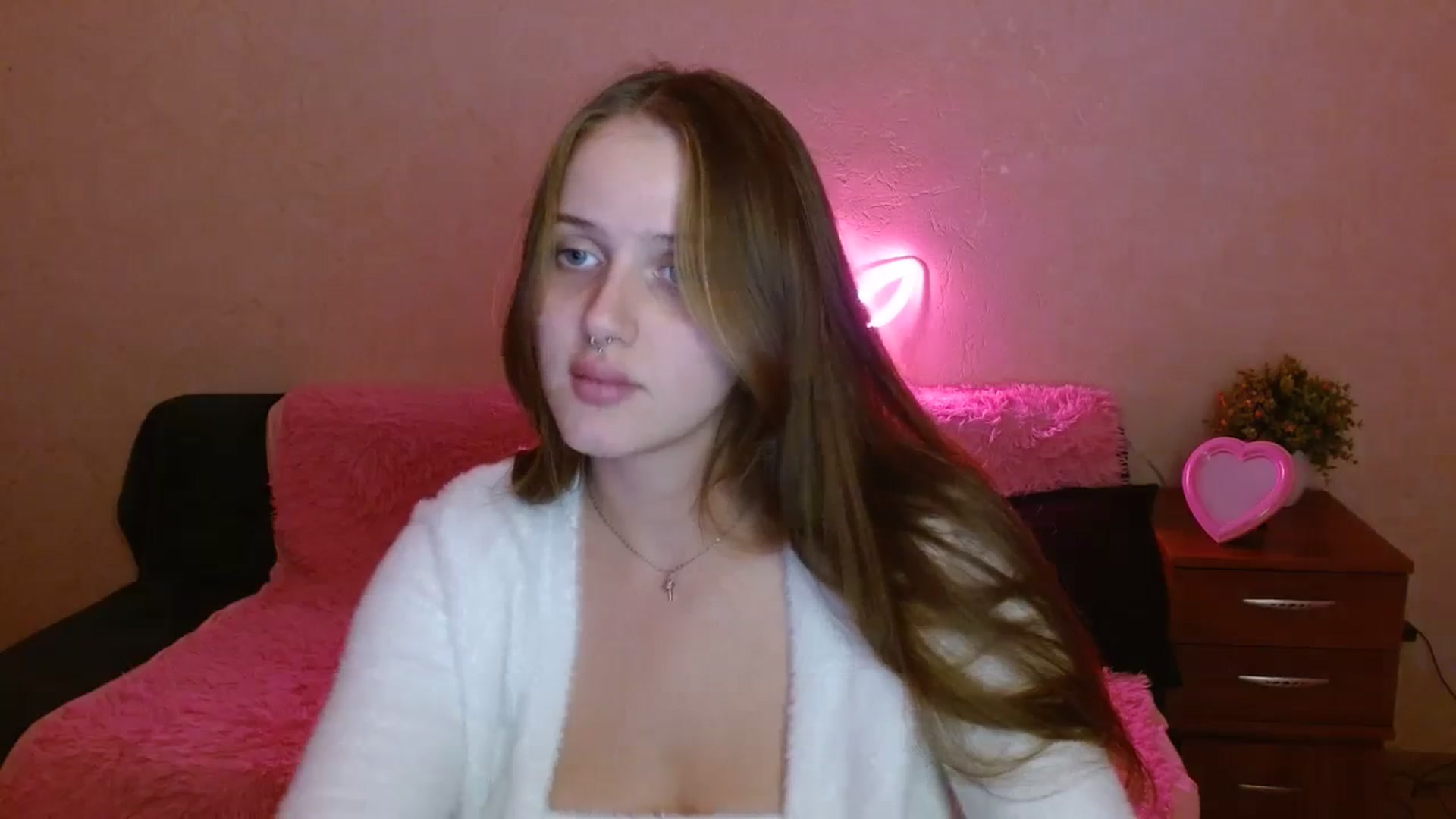 Gallery image thumbnail from Alleiko's myfreecams stream on, 11/12/2023, 18:23 image 4 of 20