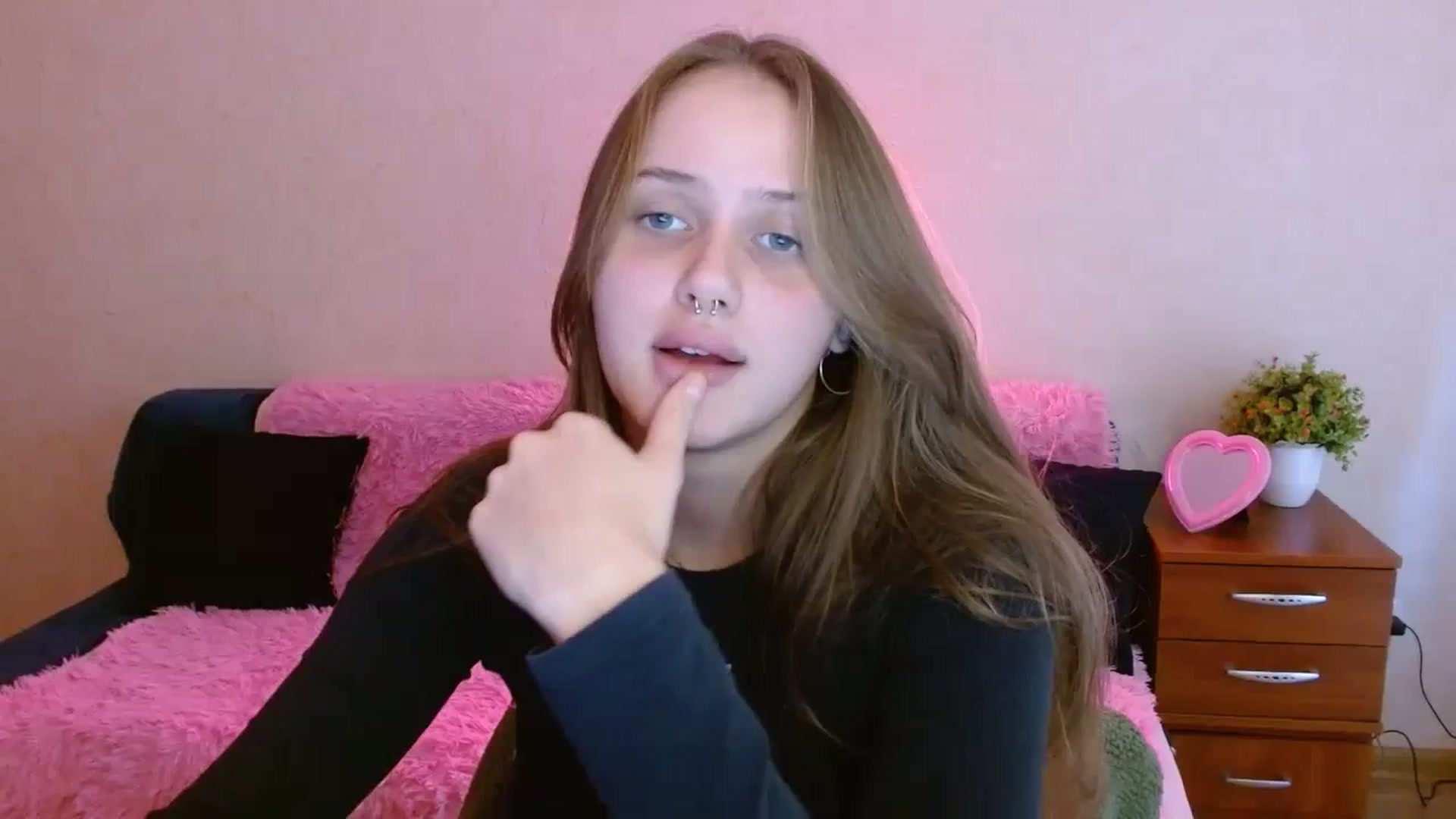 Gallery image thumbnail from Alleiko's myfreecams stream on, 11/13/2023, 08:47 image 20 of 20