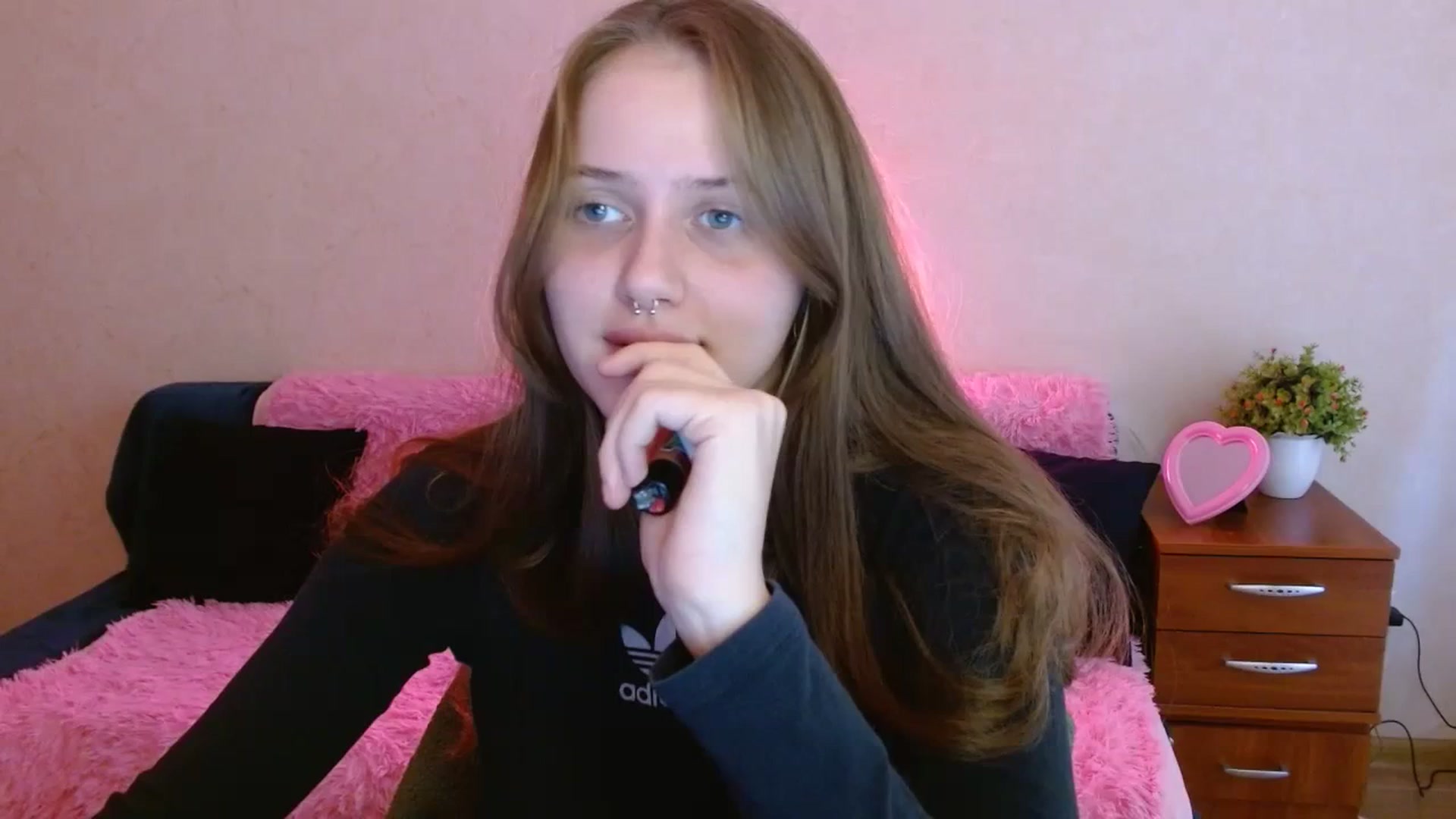 Gallery image thumbnail from Alleiko's myfreecams stream on, 11/13/2023, 08:47 image 13 of 20