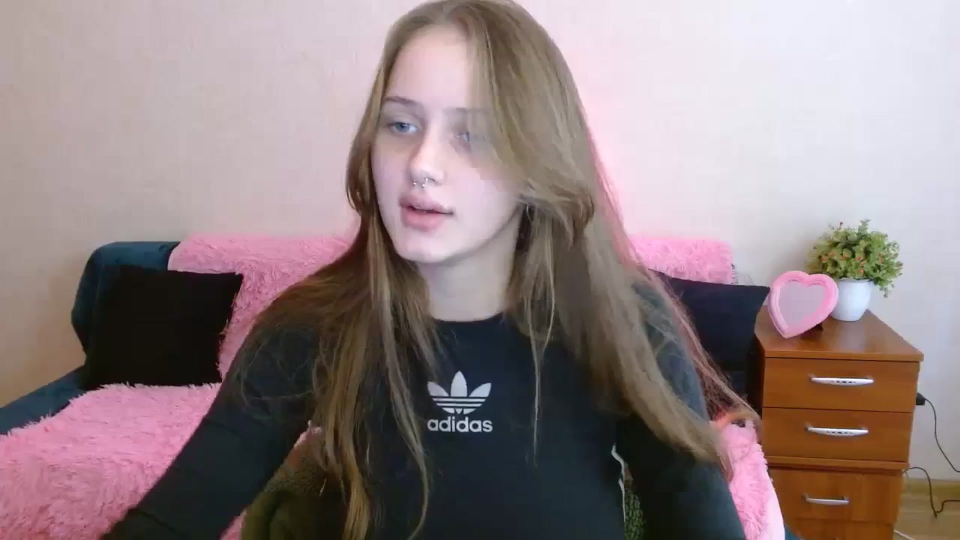 Gallery image thumbnail from Alleiko's myfreecams stream on, 11/13/2023, 08:47 image 6 of 20