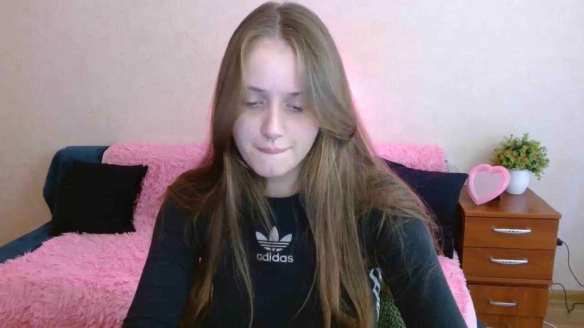 Gallery image thumbnail from Alleiko's myfreecams stream on, 11/13/2023, 08:47 image 7 of 20