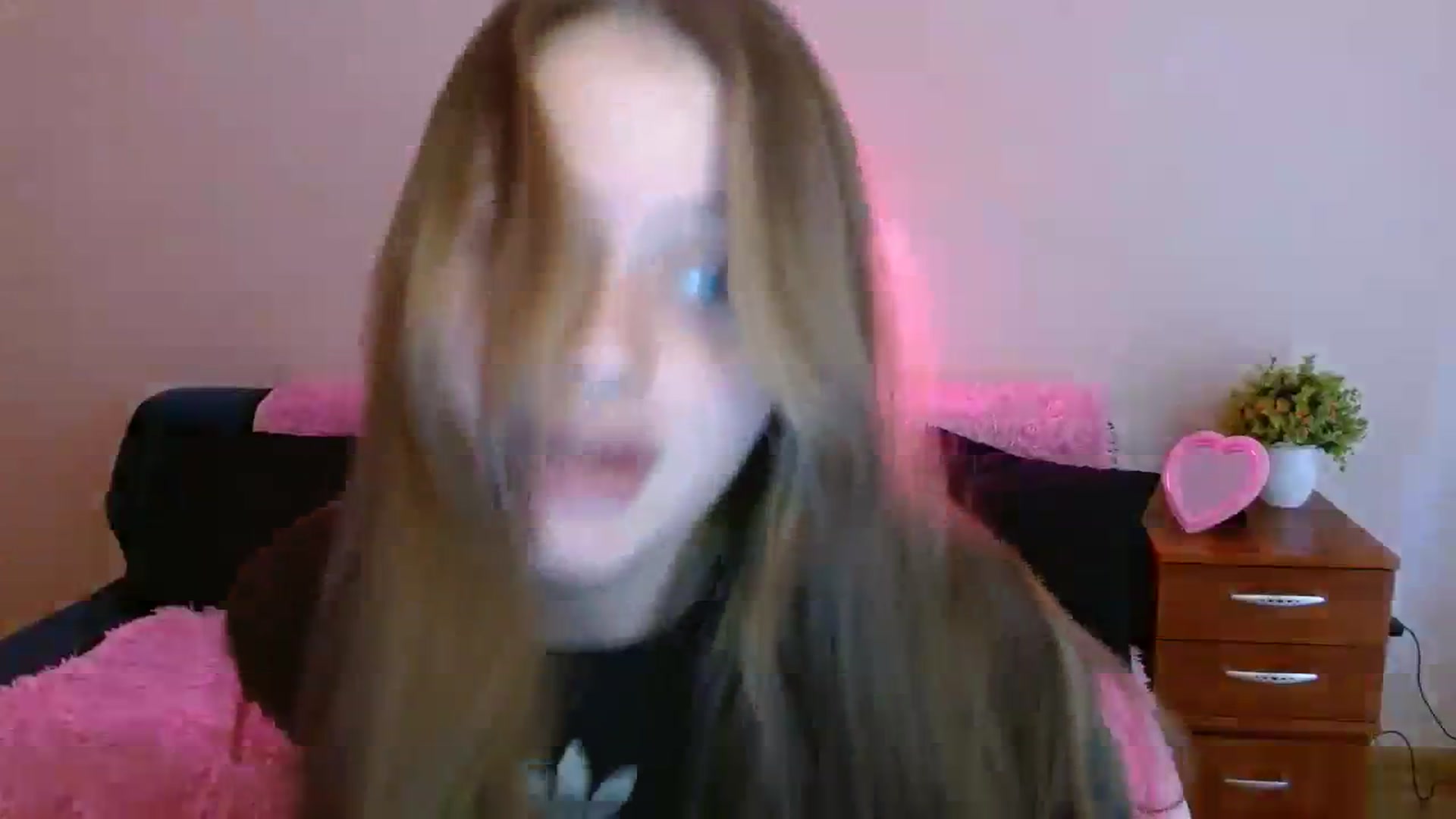 Gallery image thumbnail from Alleiko's myfreecams stream on, 11/13/2023, 09:41 image 4 of 20