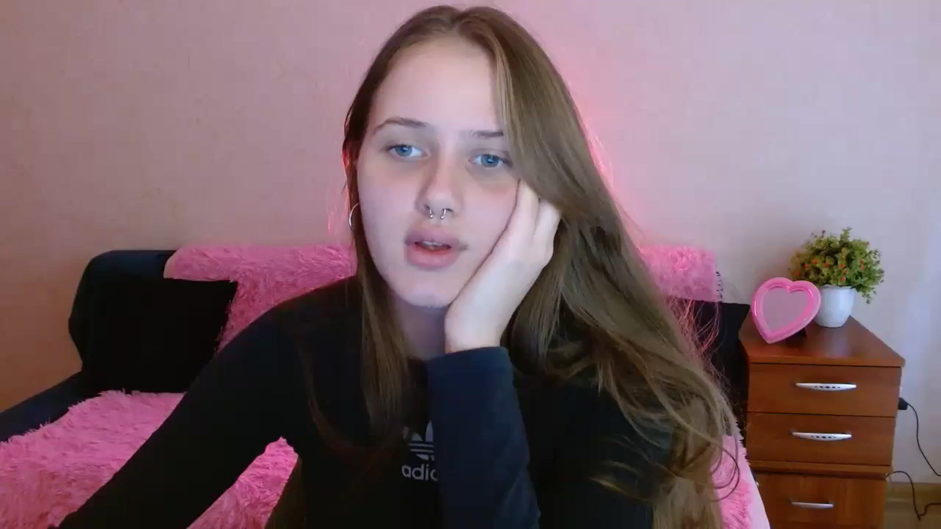 Gallery image thumbnail from Alleiko's myfreecams stream on, 11/13/2023, 09:41 image 1 of 20