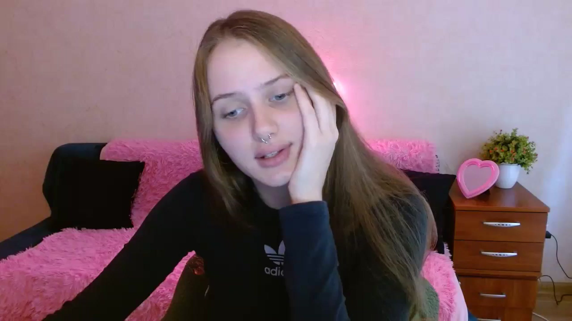 Gallery image thumbnail from Alleiko's myfreecams stream on, 11/13/2023, 09:41 image 18 of 20