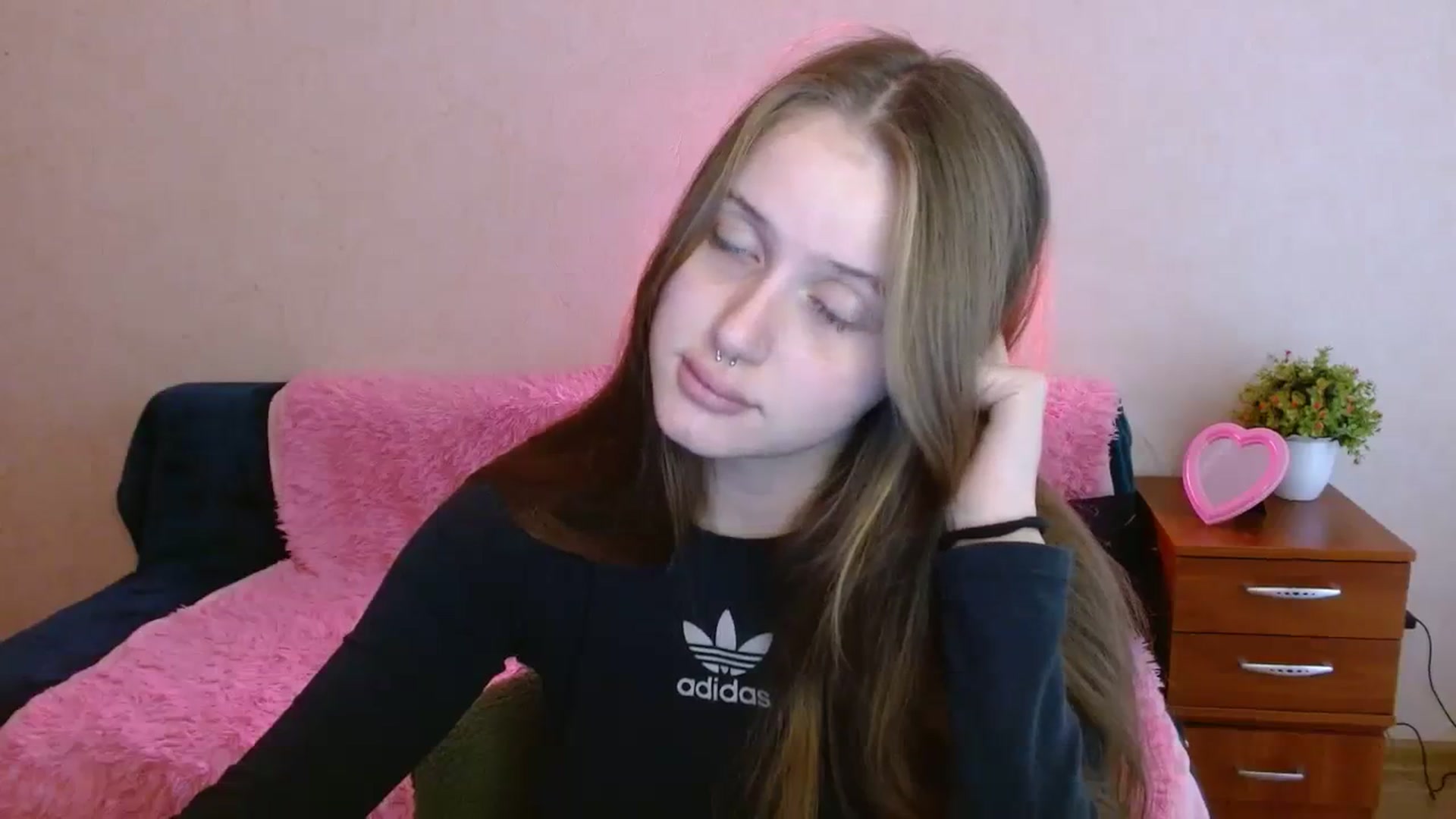 Gallery image thumbnail from Alleiko's myfreecams stream on, 11/13/2023, 13:02 image 2 of 20