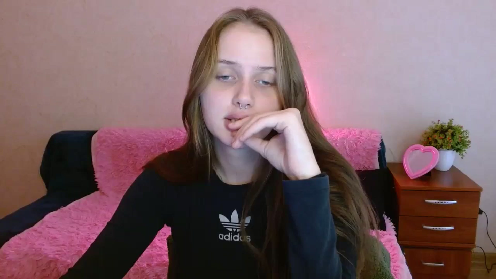 Gallery image thumbnail from Alleiko's myfreecams stream on, 11/13/2023, 13:02 image 8 of 20