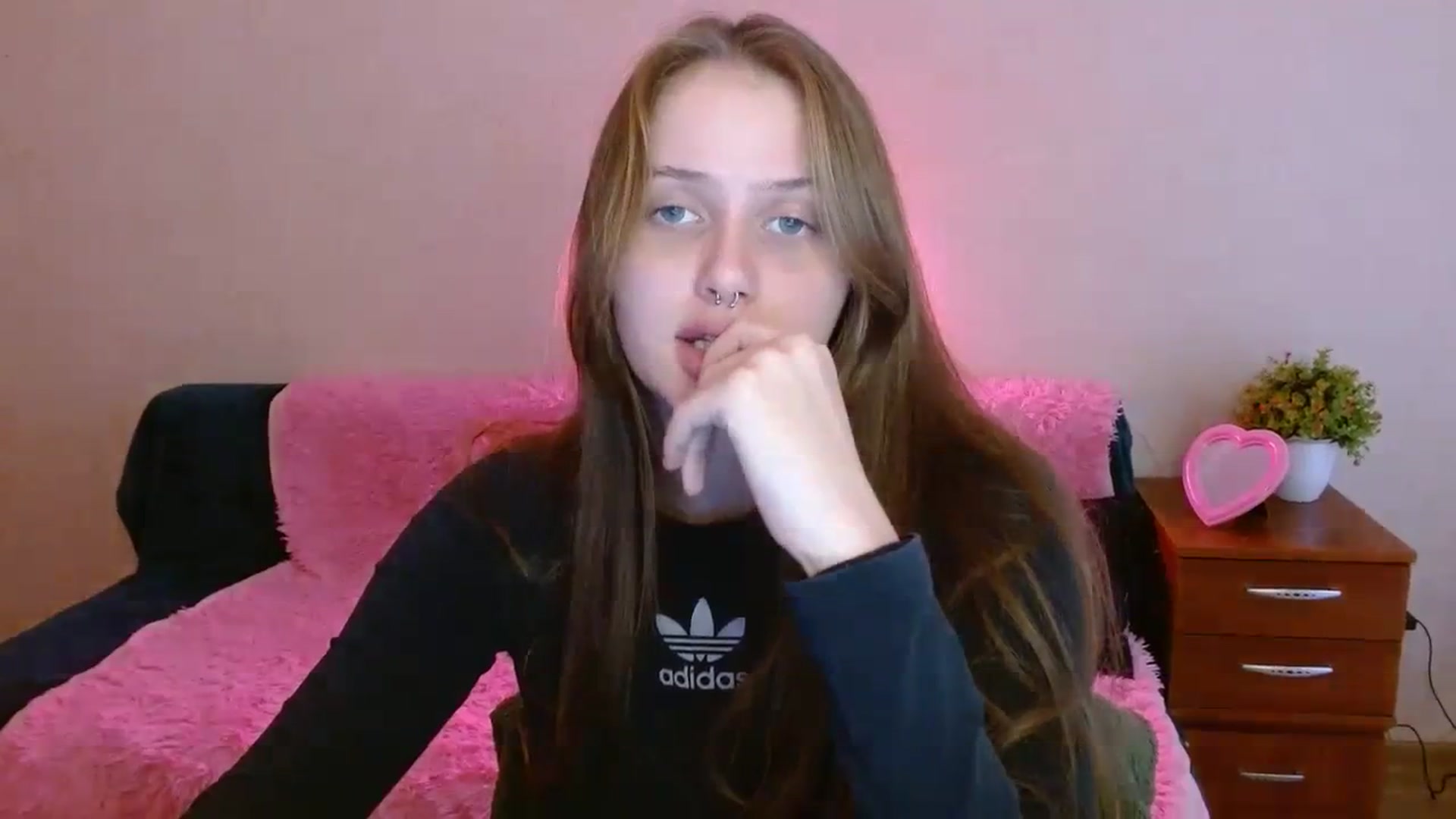 Gallery image thumbnail from Alleiko's myfreecams stream on, 11/13/2023, 13:02 image 13 of 20