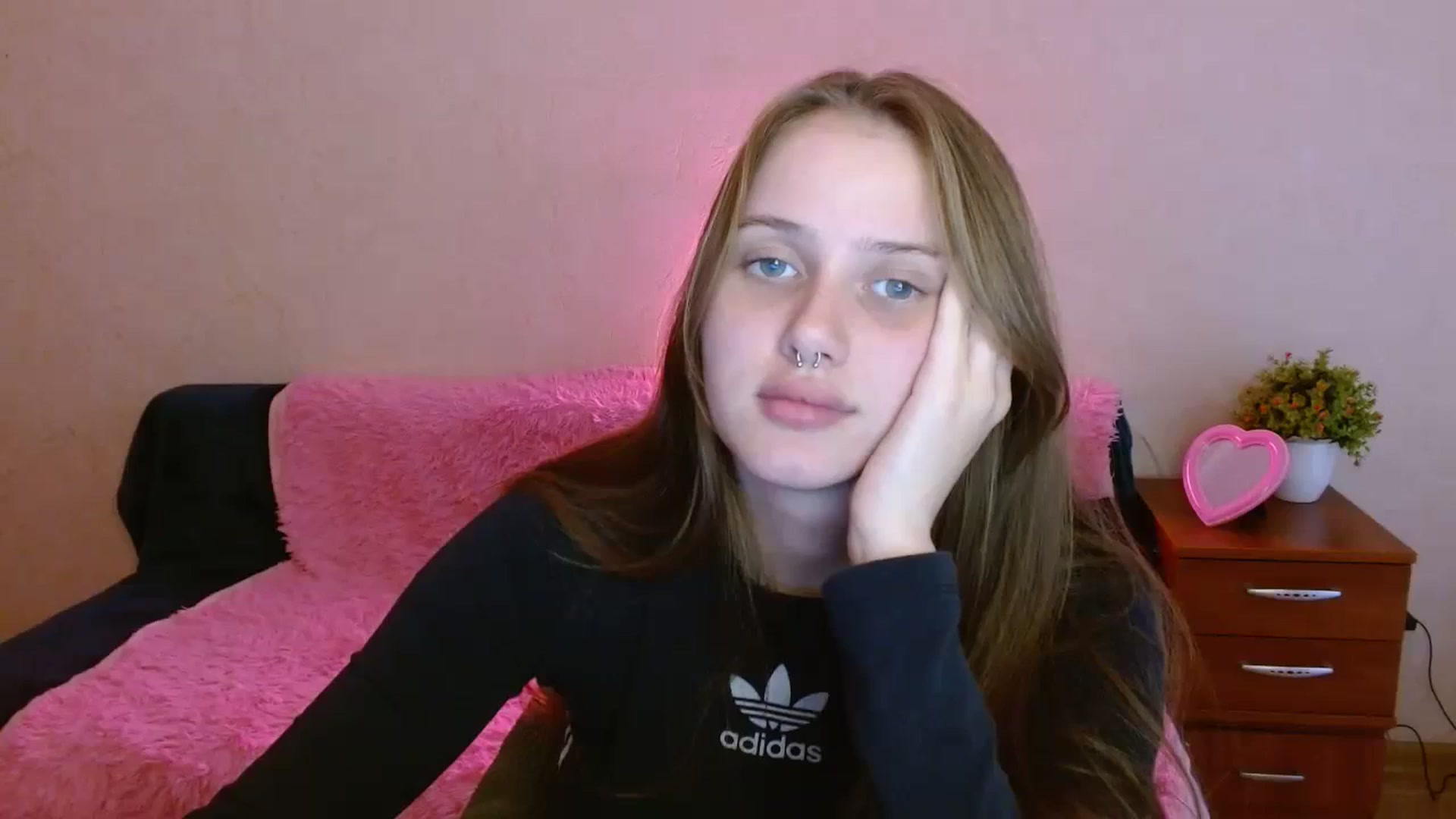 Gallery image thumbnail from Alleiko's myfreecams stream on, 11/13/2023, 13:02 image 19 of 20