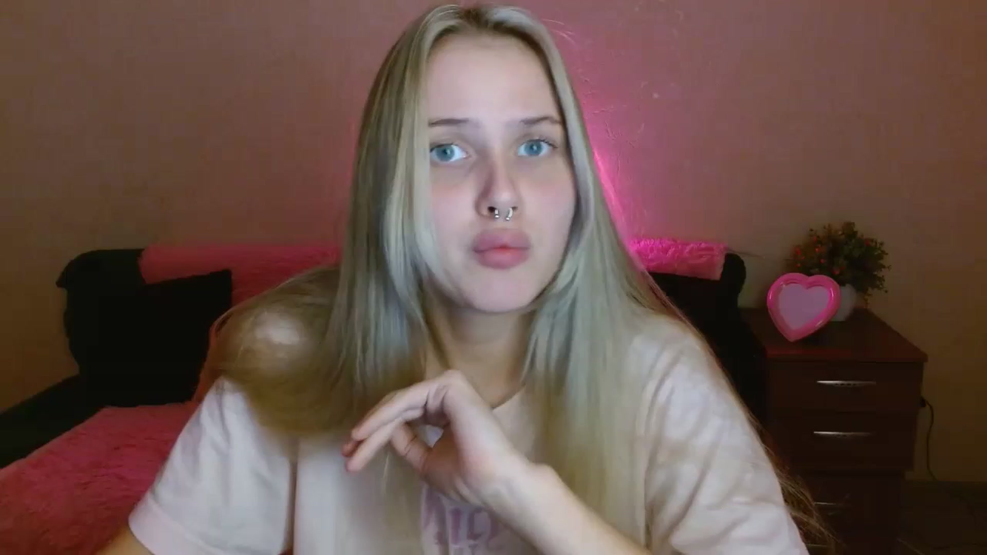 Gallery image thumbnail from Alleiko's myfreecams stream on, 11/15/2023, 17:54 image 1 of 20