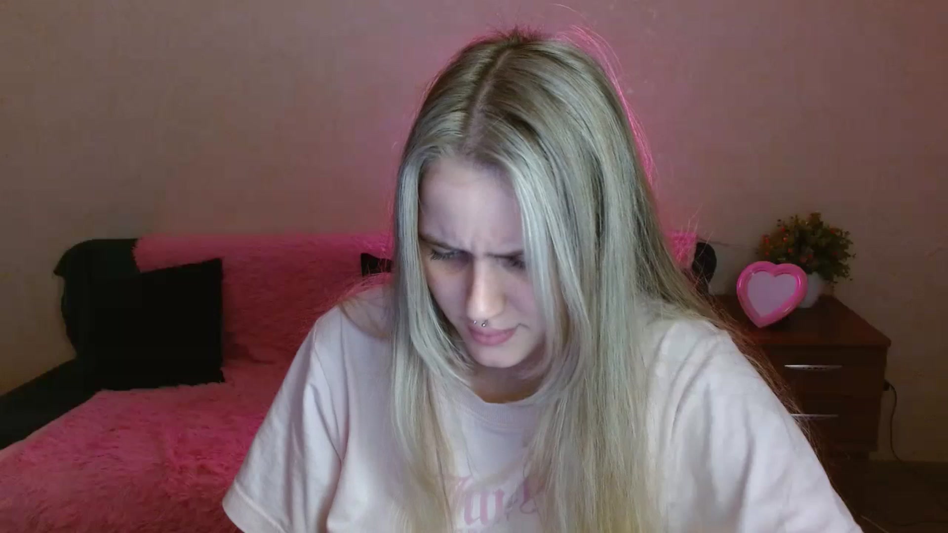 Gallery image thumbnail from Alleiko's myfreecams stream on, 11/15/2023, 17:54 image 9 of 20
