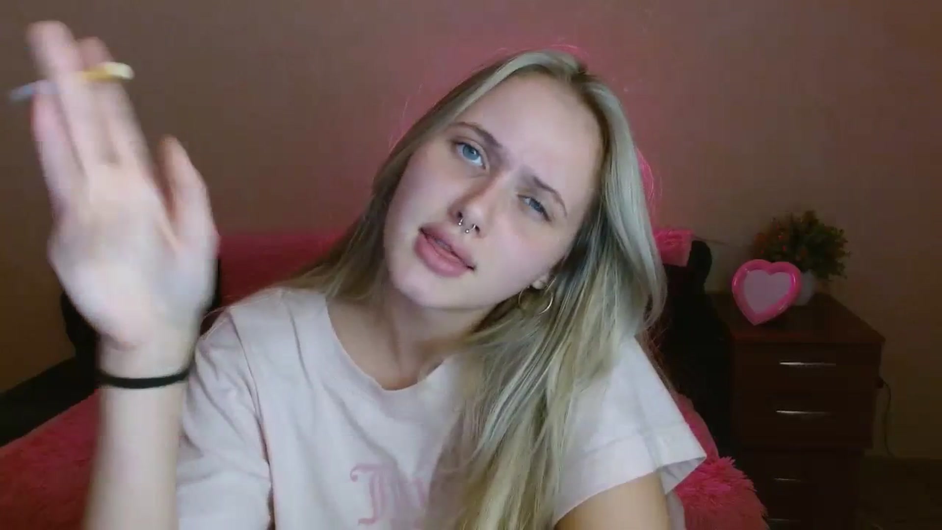 Gallery image thumbnail from Alleiko's myfreecams stream on, 11/15/2023, 17:54 image 3 of 20