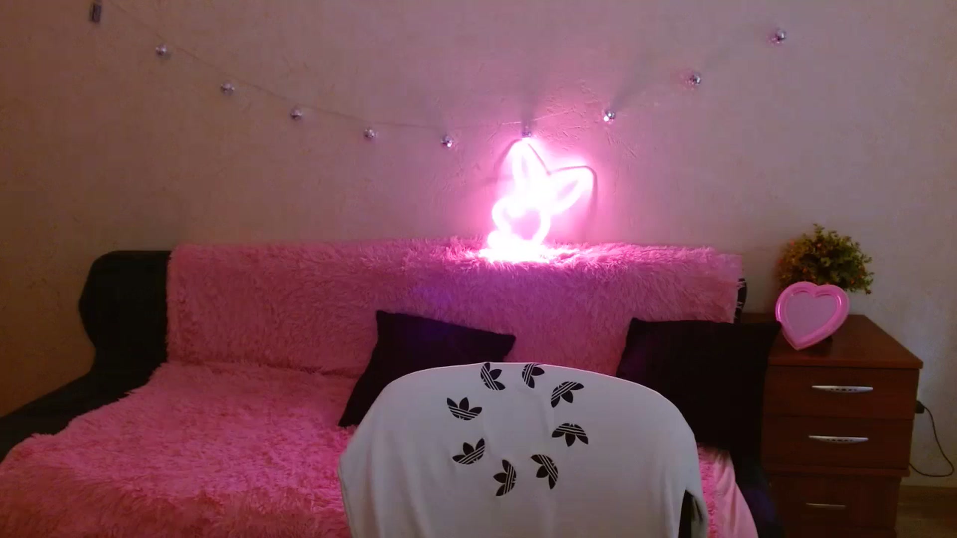 Gallery image thumbnail from Alleiko's myfreecams stream on, 11/22/2023, 12:17 image 12 of 20