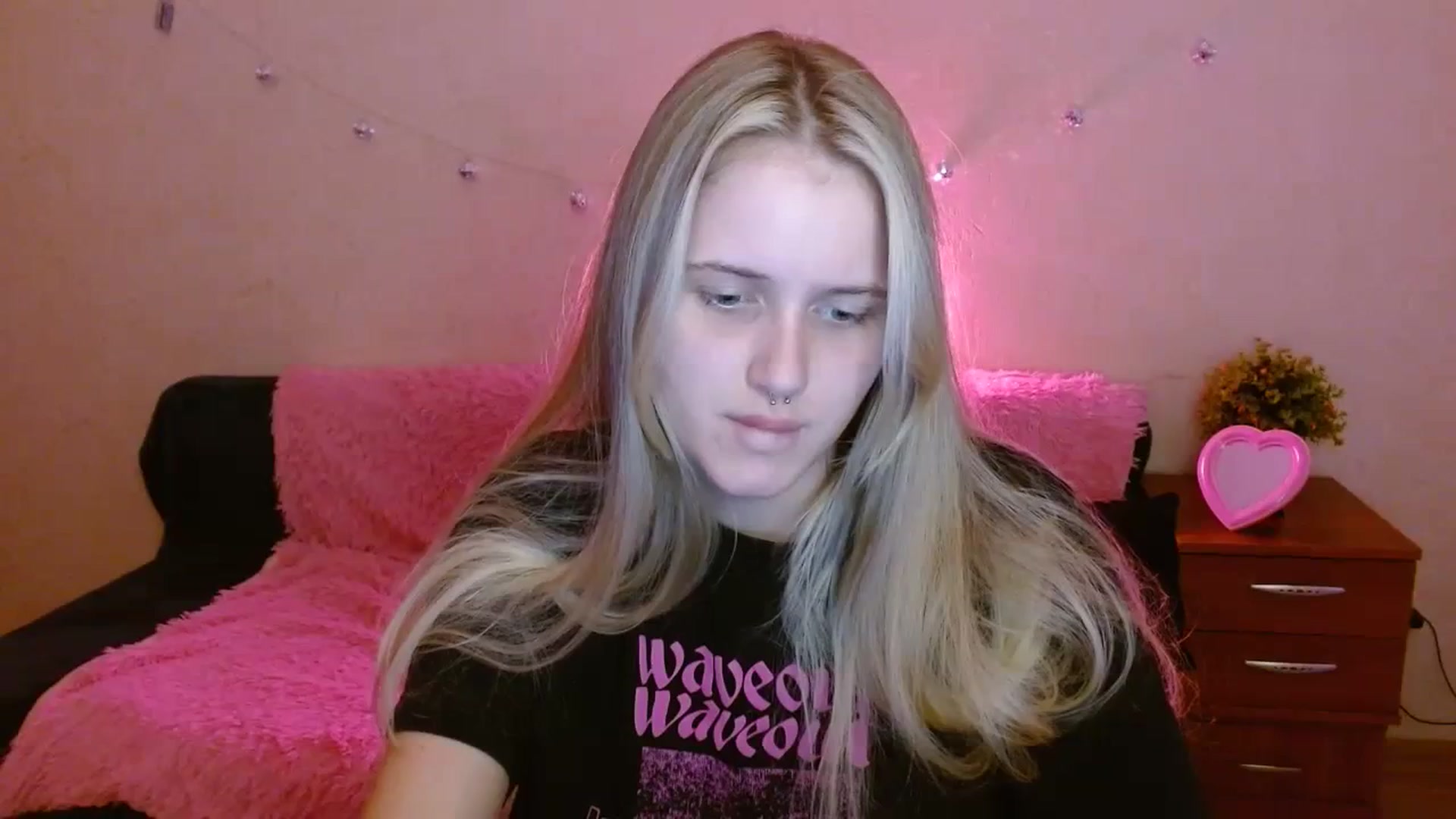 Gallery image thumbnail from Alleiko's myfreecams stream on, 11/22/2023, 13:05 image 11 of 20