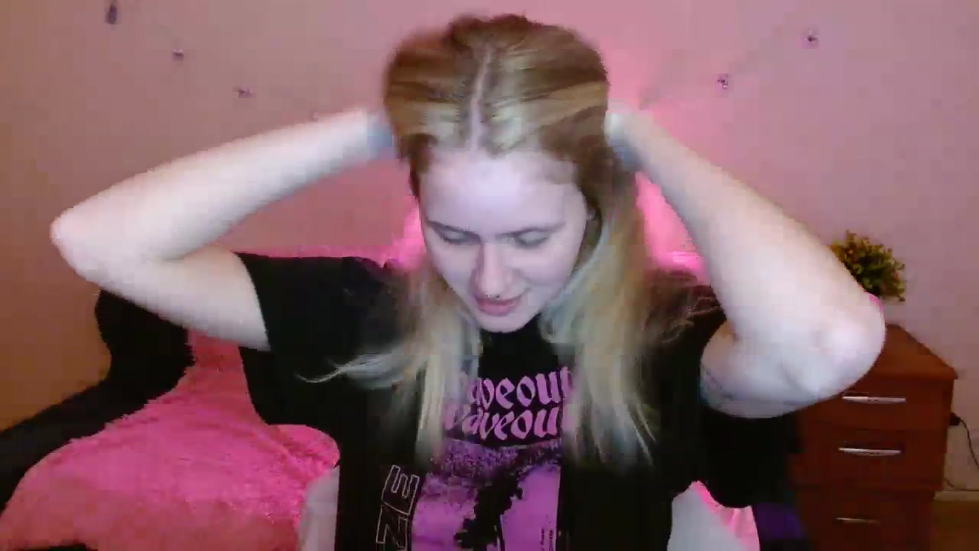 Gallery image thumbnail from Alleiko's myfreecams stream on, 11/22/2023, 13:05 image 2 of 20