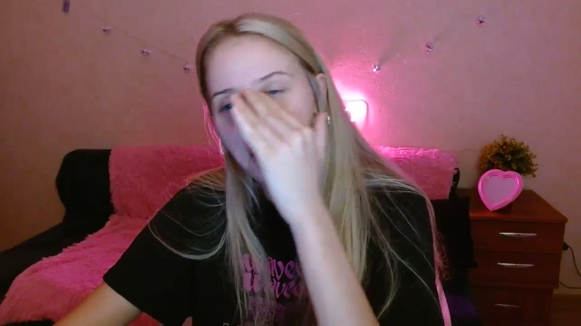 Gallery image thumbnail from Alleiko's myfreecams stream on, 11/22/2023, 13:05 image 7 of 20