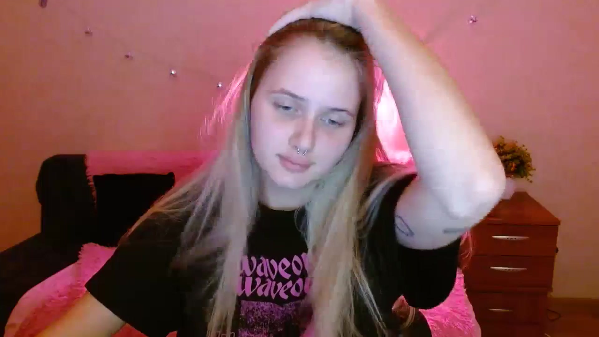 Gallery image thumbnail from Alleiko's myfreecams stream on, 11/23/2023, 18:34 image 9 of 20